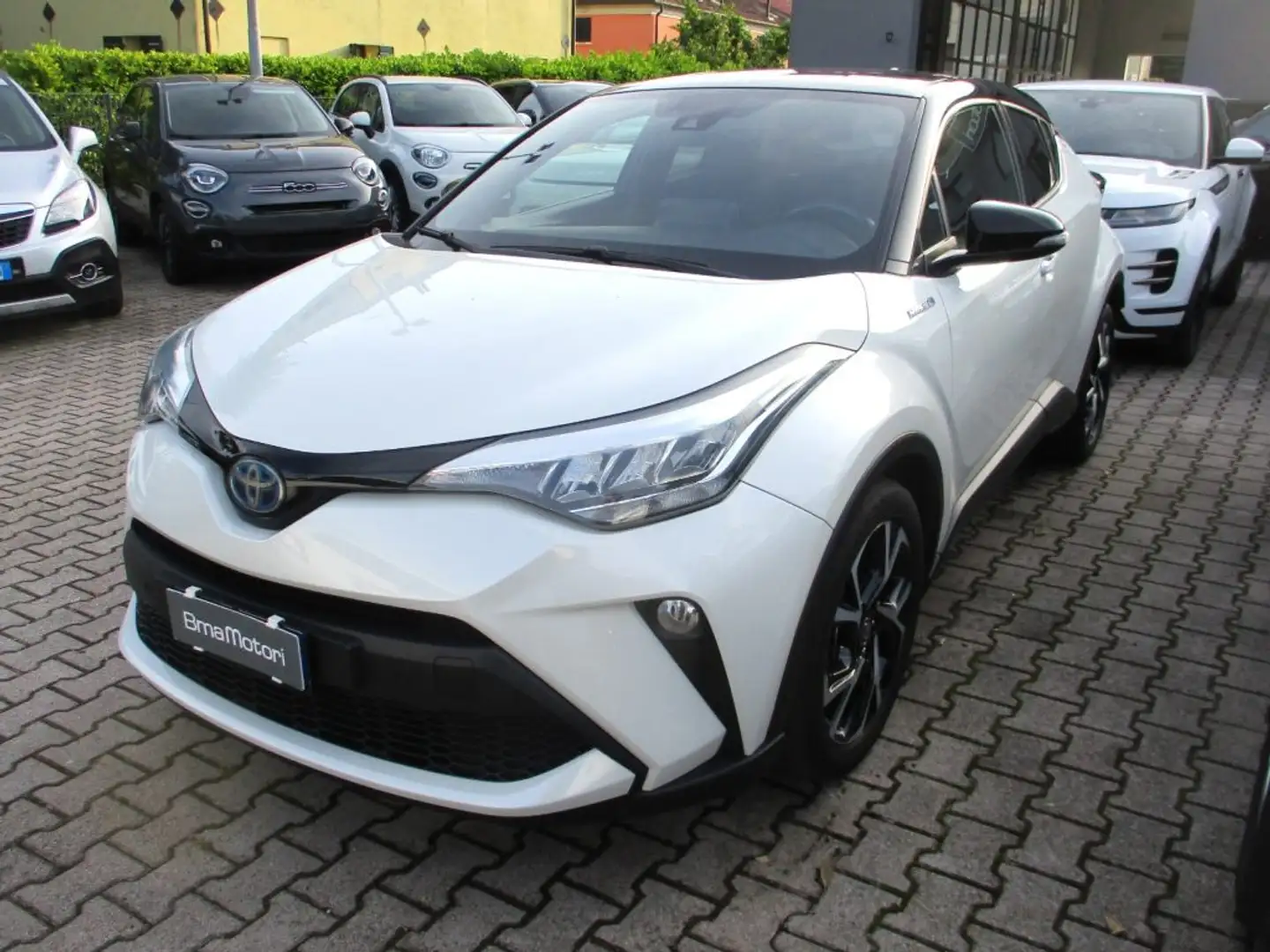 Toyota C-HR 2.0 Hybrid E-CVT Trend LED/Camera/Sensori Bianco - 2