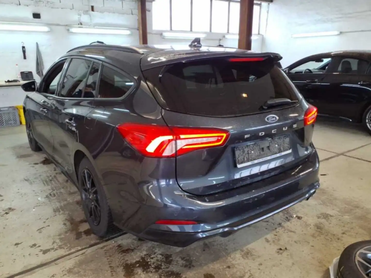 Ford Focus ST-Line X Pano Keyless ACC CarPlay B&O Grau - 2