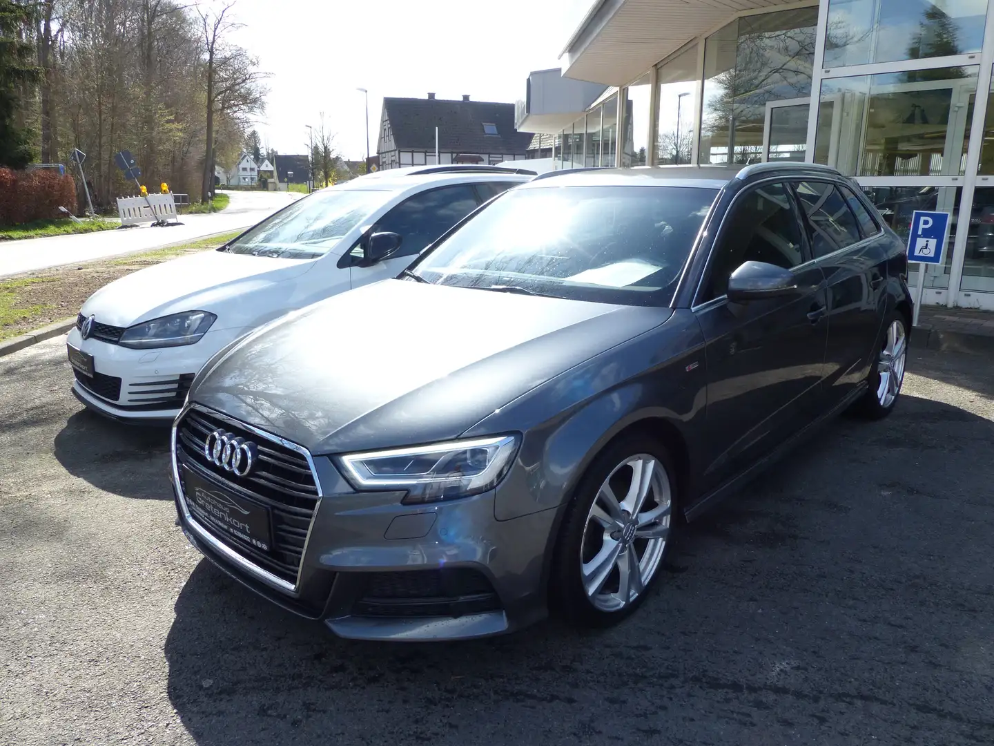 Audi A3 sport Gris - 1