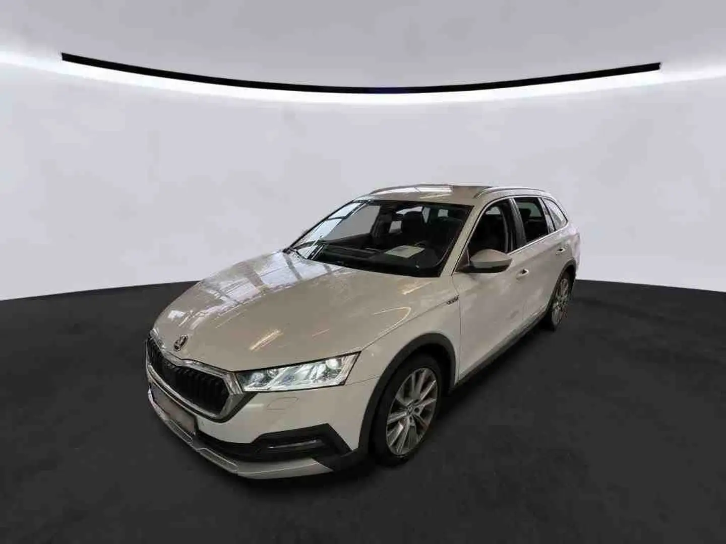 Skoda Octavia Combi Scout 2.0 TDI 4x4 DSG*AHK*MATRIX* Wit - 1
