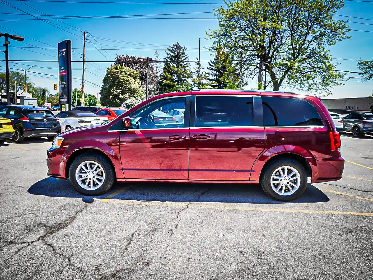 Dodge Grand Caravan снимка Dodge Grand Caravan