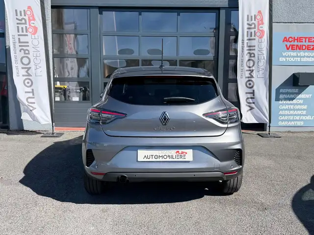 Renault Clio view 6