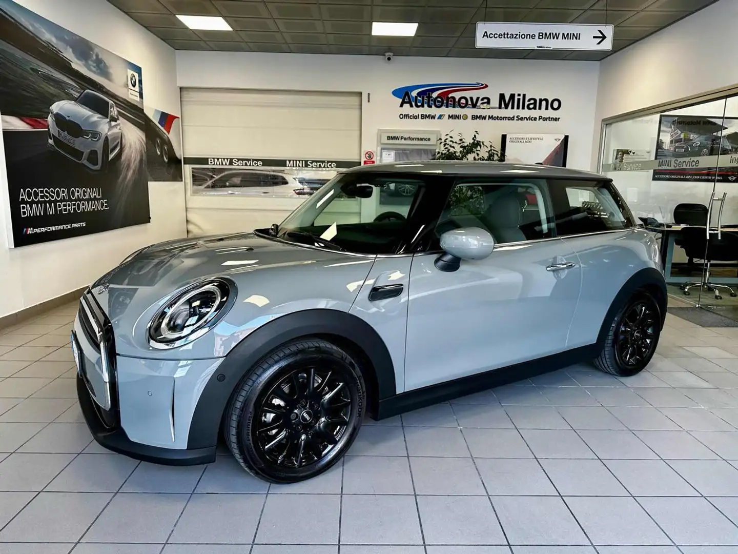 MINI One 1.5 One 3p. Classic Automatica Gris - 1