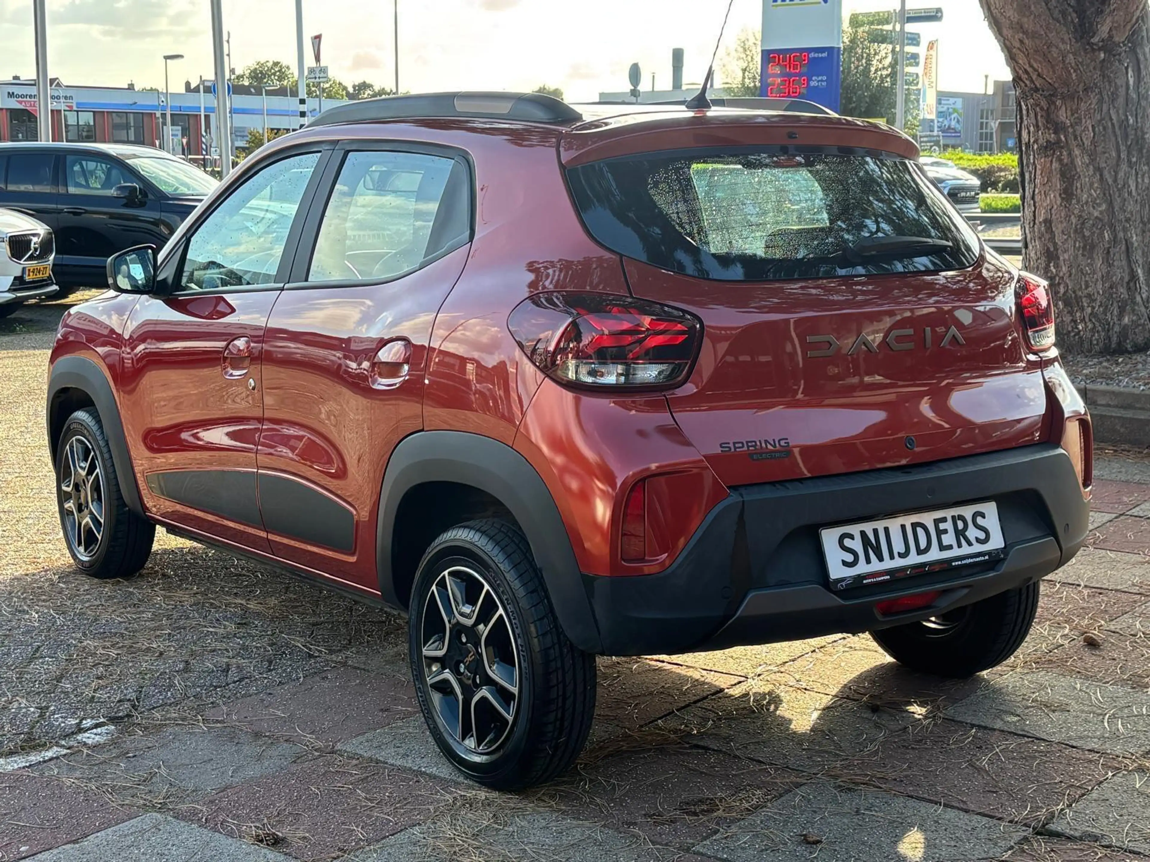 Dacia Spring Extreme 27 kWh navi airco carplay camera — photo 14