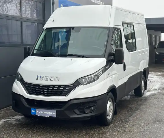 Iveco Daily 3.0 Diesel HKa 35 S V 3520 Aut. // 1.BESITZ // AHK