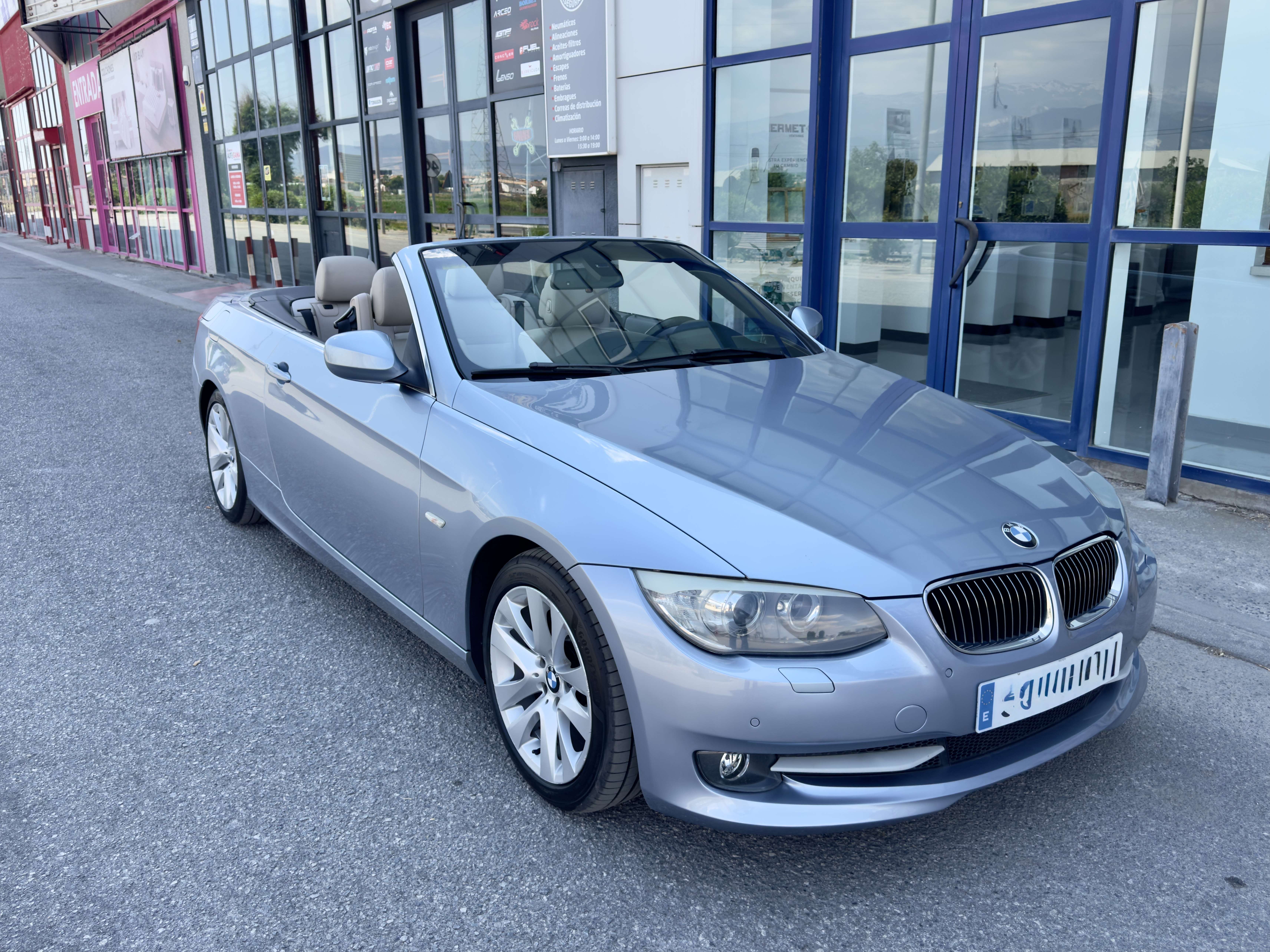 BMW 330 330iA Cabrio - foto 1