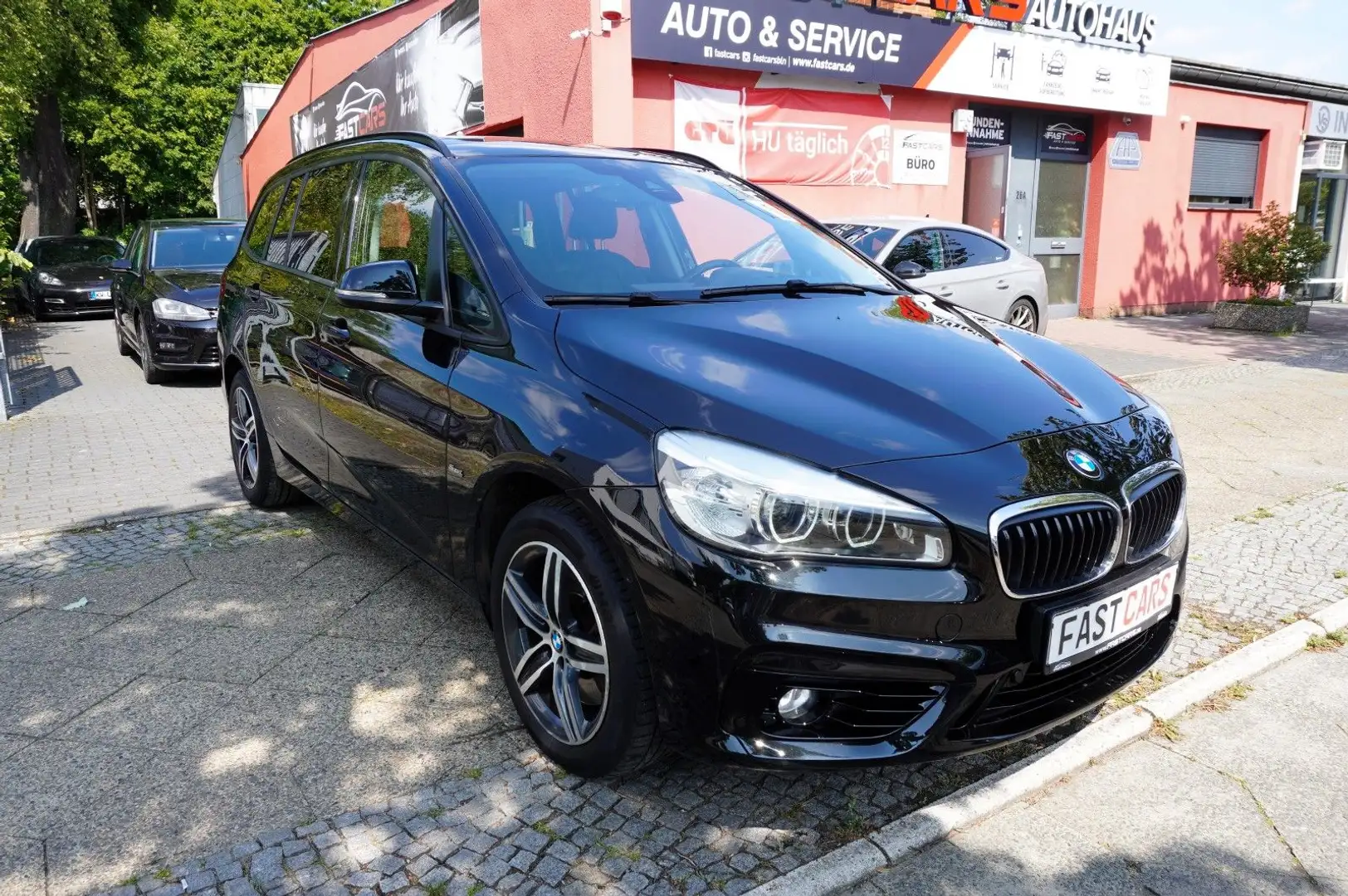 BMW 220 220 d Gran Tourer Sport Aut. 7-Sitz HD Pano!VOLL Zwart - 2