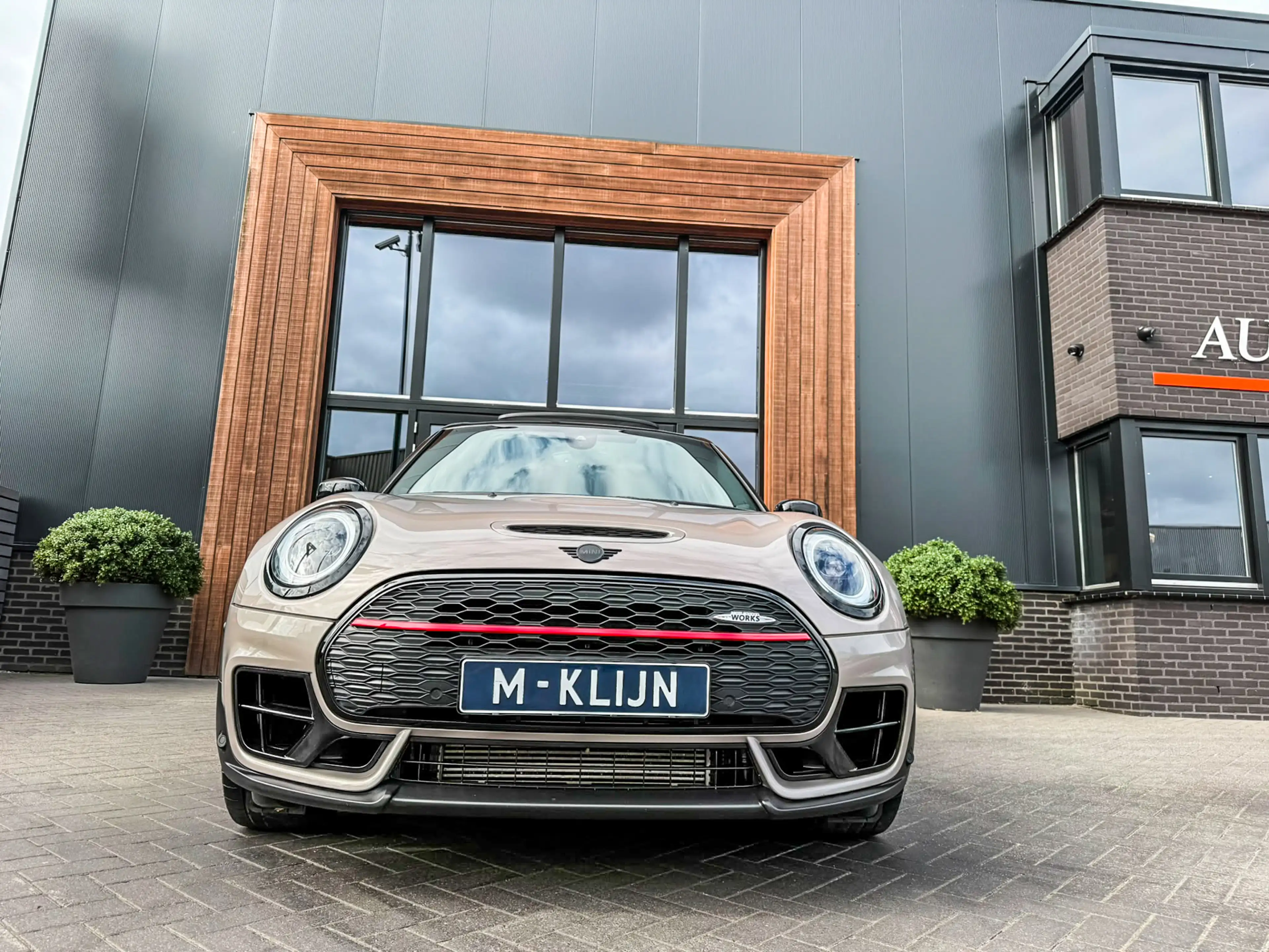 MINI John Cooper Works Clubman 2.0 JCW ALL4 F1 aut 306pk Rooftopgrey/Pano/Hk/Came — photo 3
