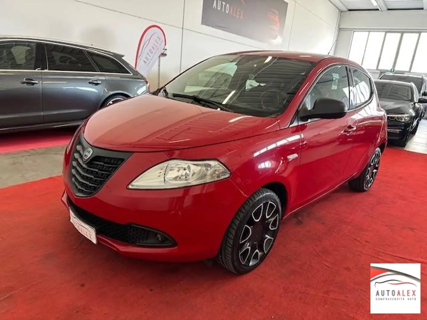 Lancia Ypsilon 1.2 8v Elefantino NEOPATENTATI Rosso - 1