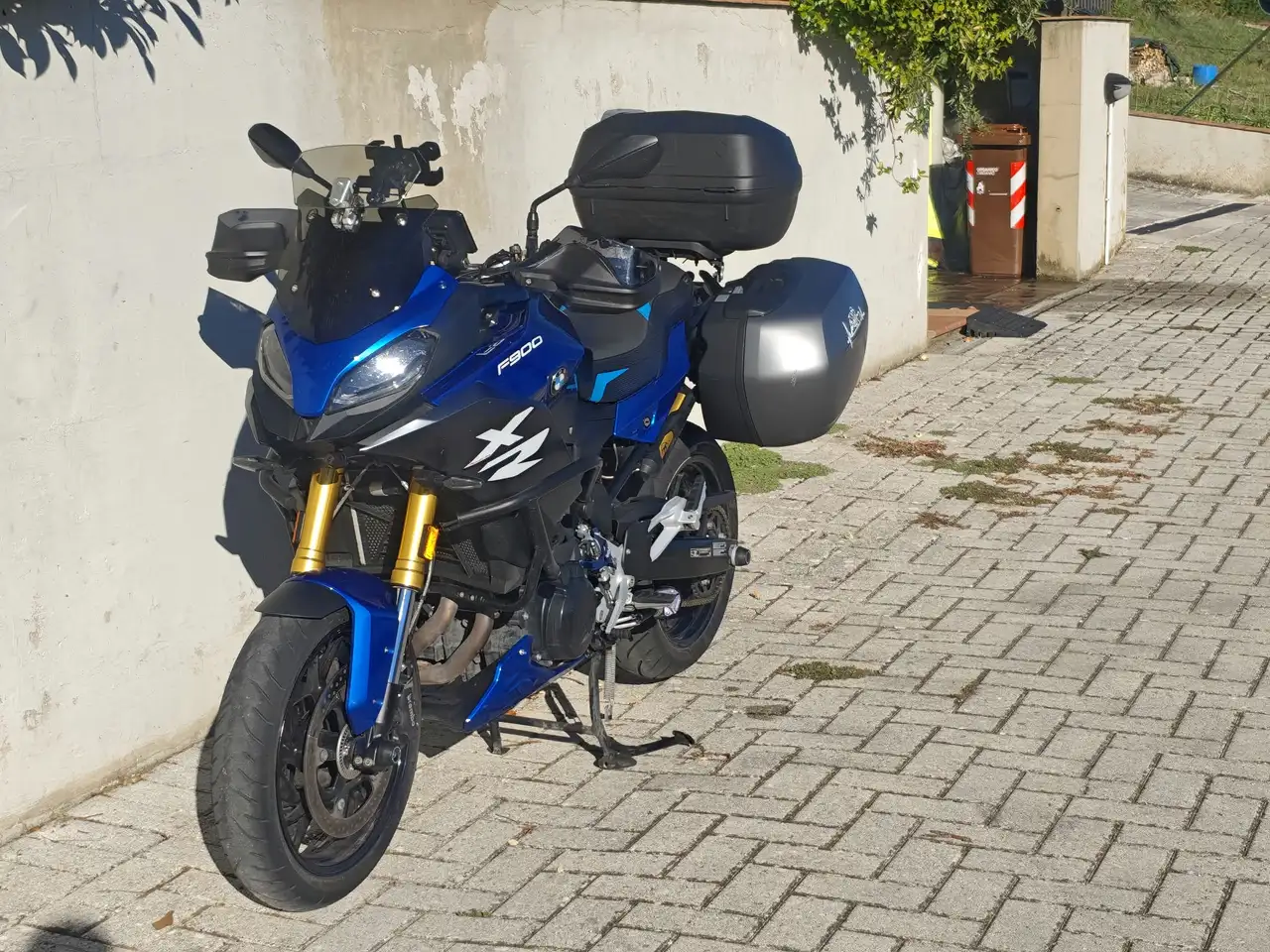 BMW F 900 XR