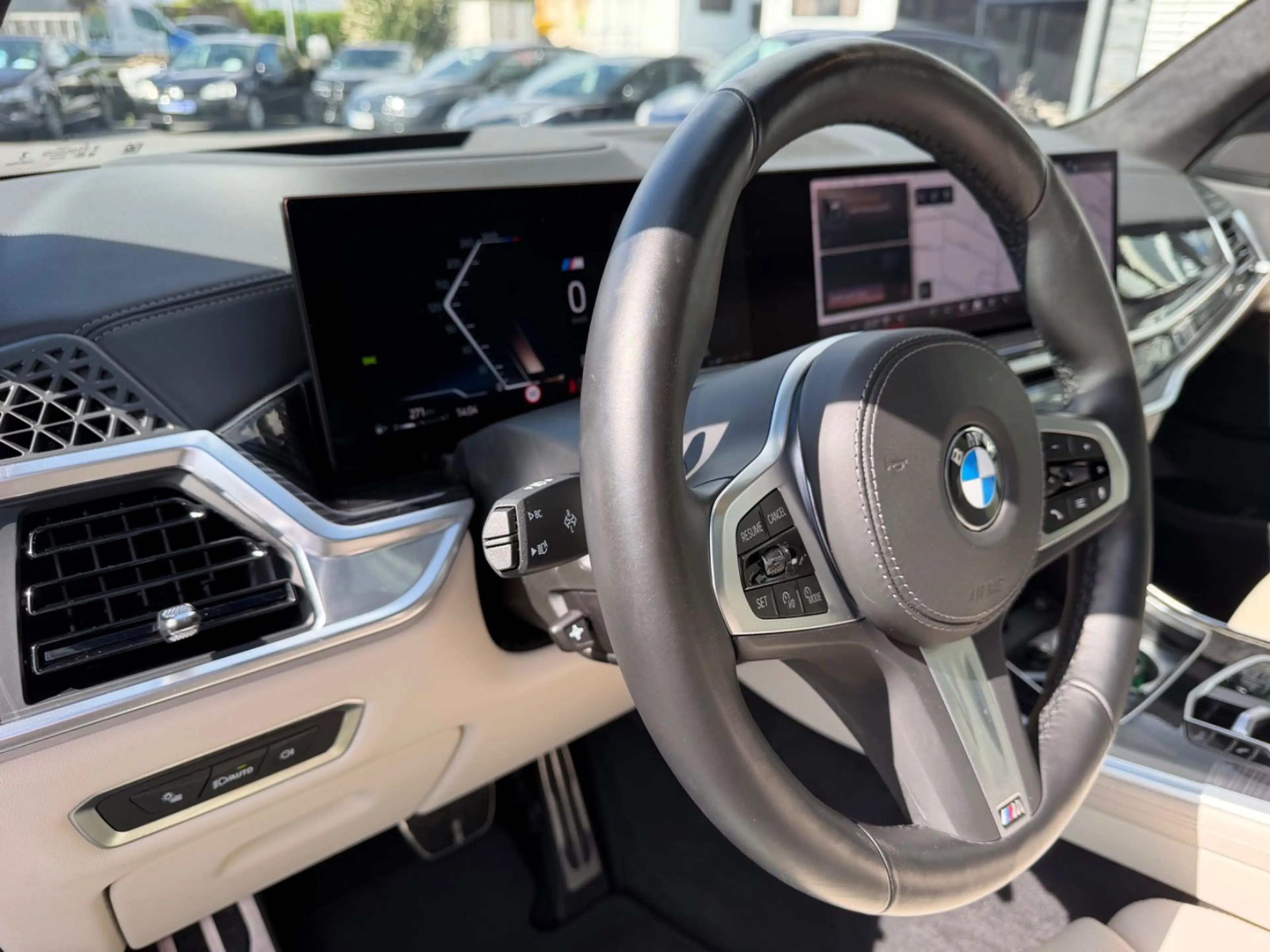 BMW X7 xDrive 40 d M Sport *1.Hand *Sky *Pano *7Sitz — photo 12