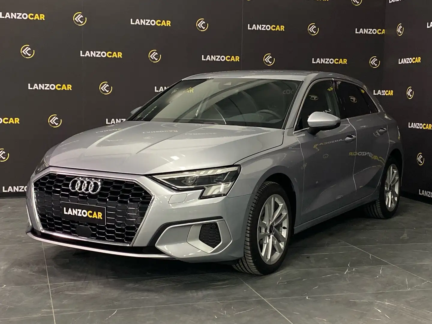 Audi A3 *SPORTBACK 35*IBRIDA*KM ZERO*LIST PRICE €42800* Zwart - 1