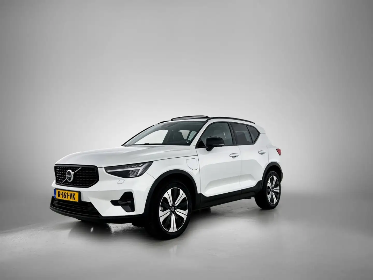 Volvo XC40 T4 Ultimate | Pano | BLIS | 360* | Leder | Pilot A Blanc - 2