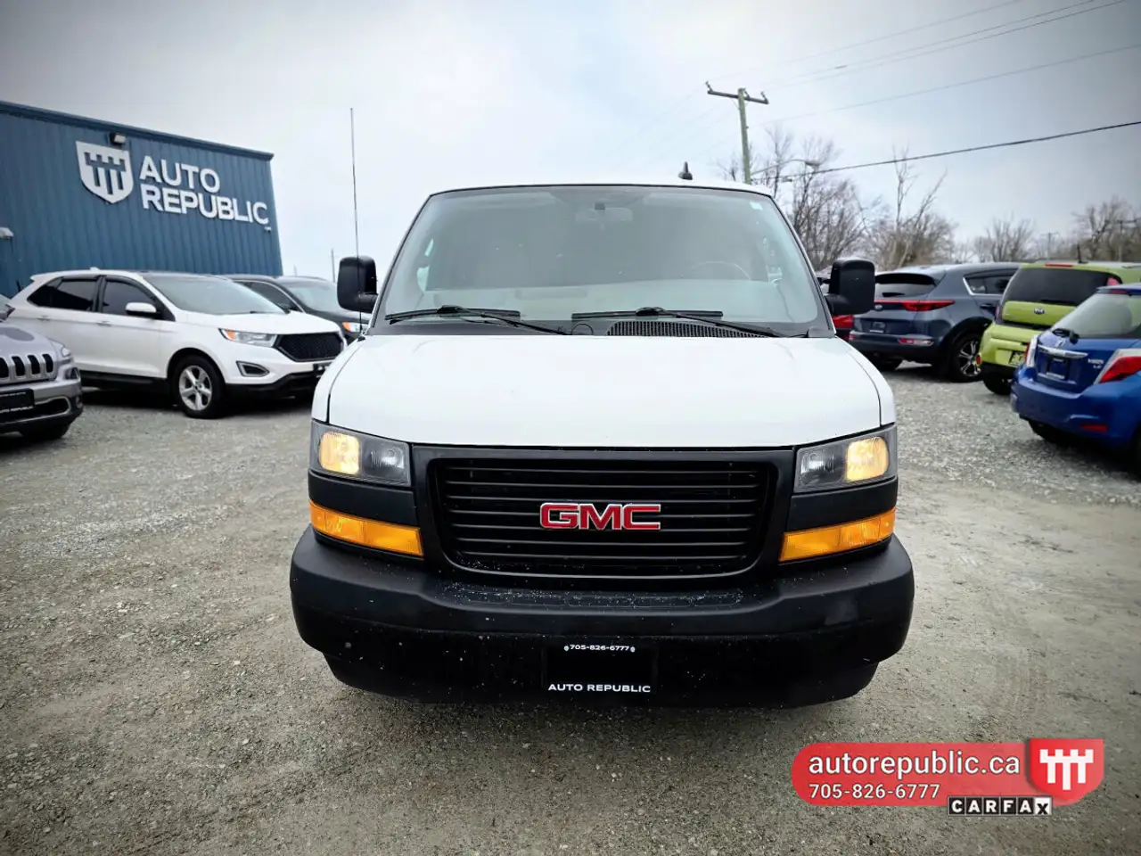 GMC Savana снимка GMC Savana