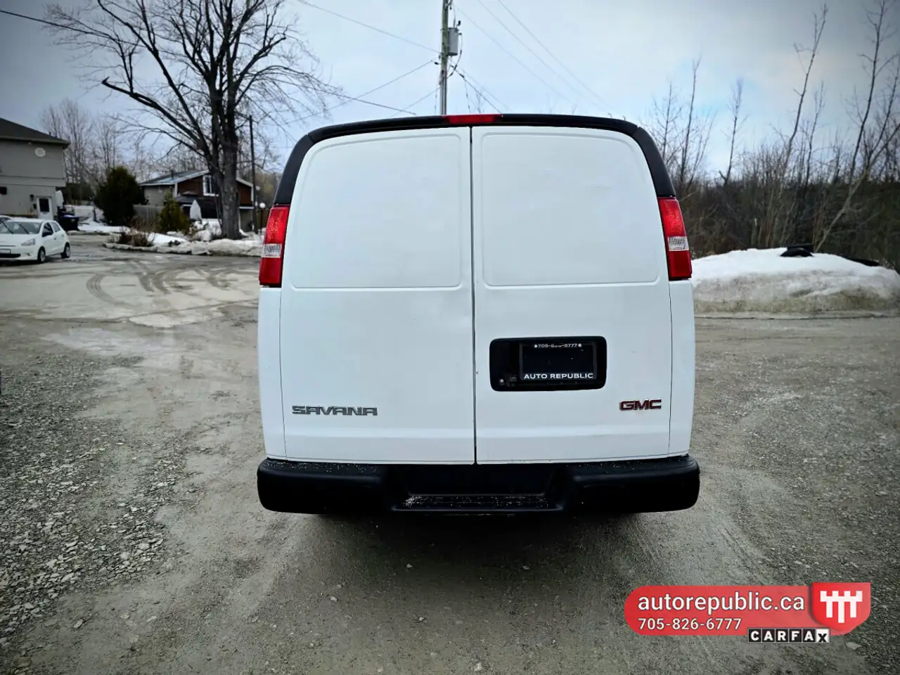 GMC Savana снимка GMC Savana