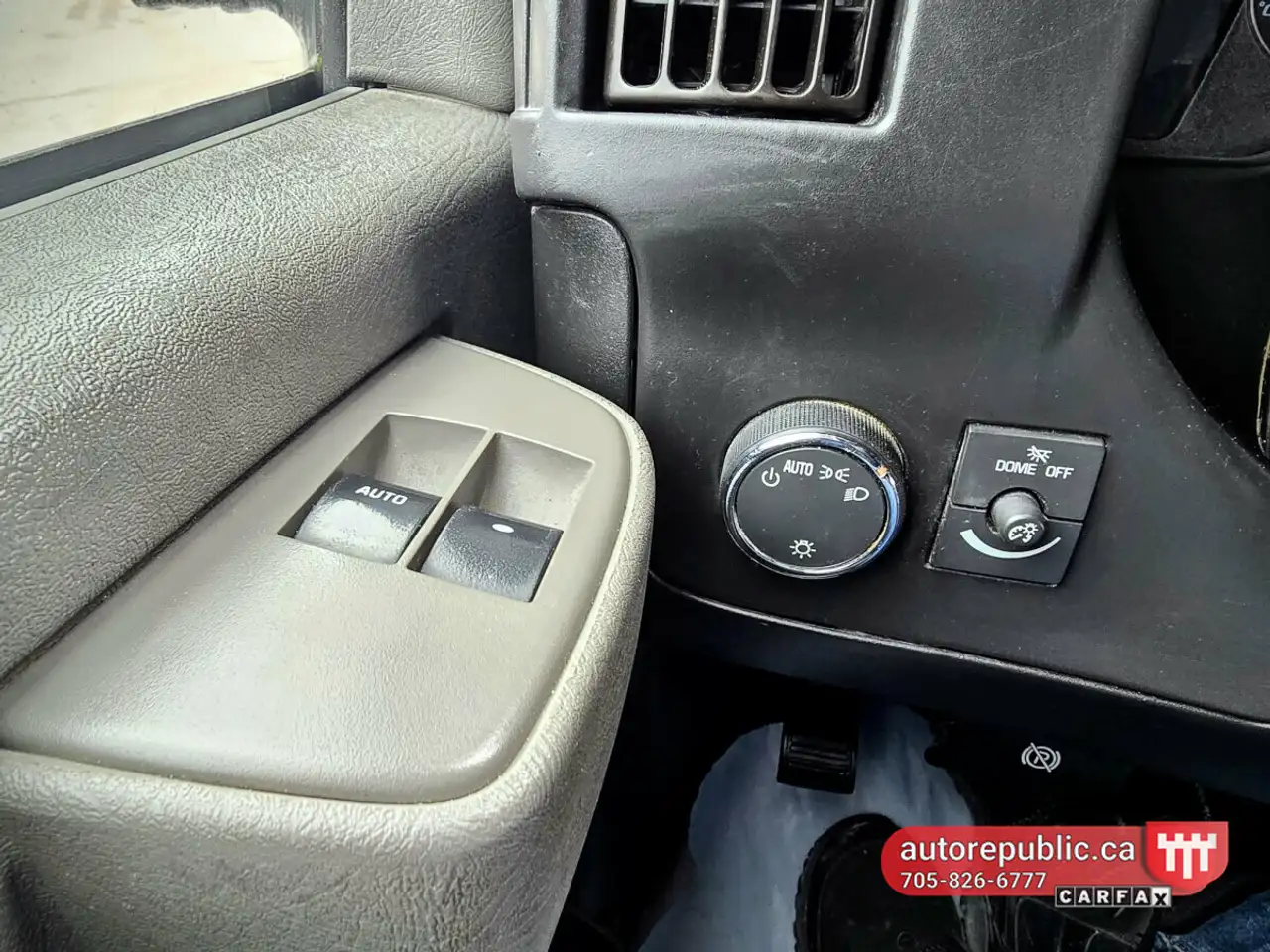 GMC Savana снимка GMC Savana