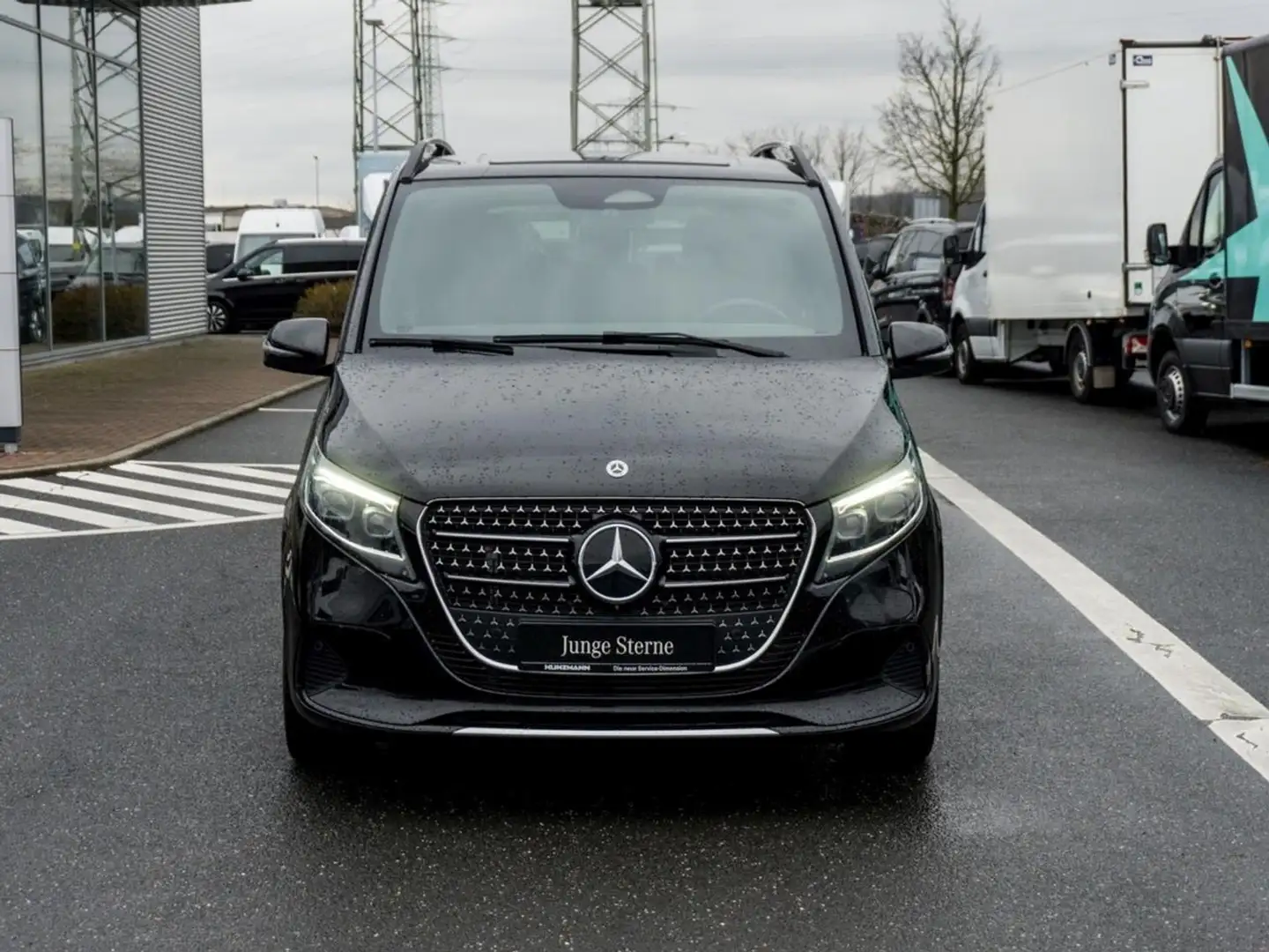 Mercedes-Benz V 300 d Avantgarde extralang MBUX Navi Distronic Schwarz - 2
