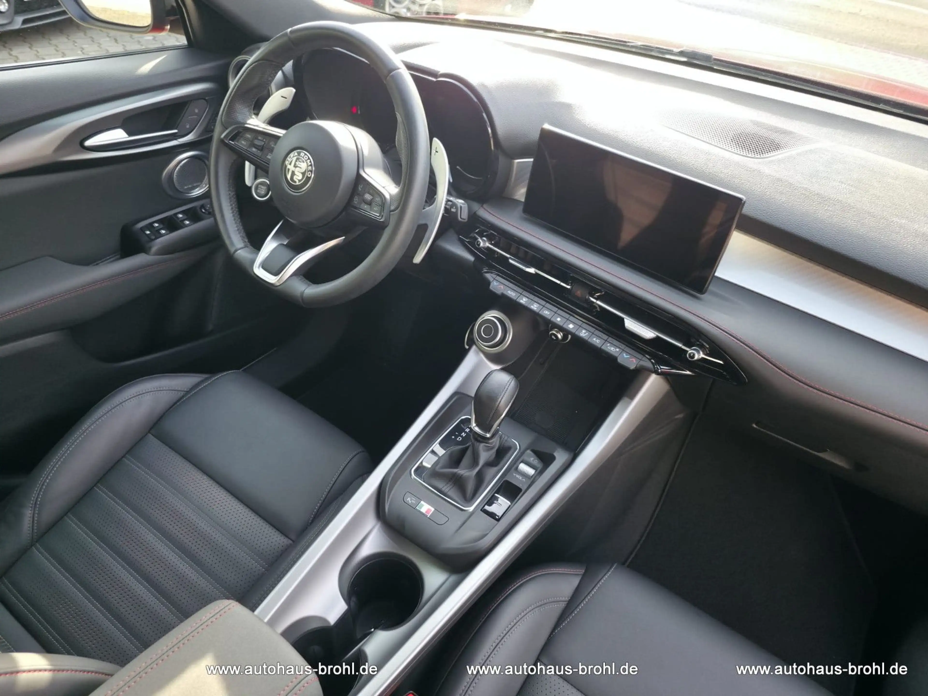 Alfa Romeo Tonale Tributo Italiano — photo 10