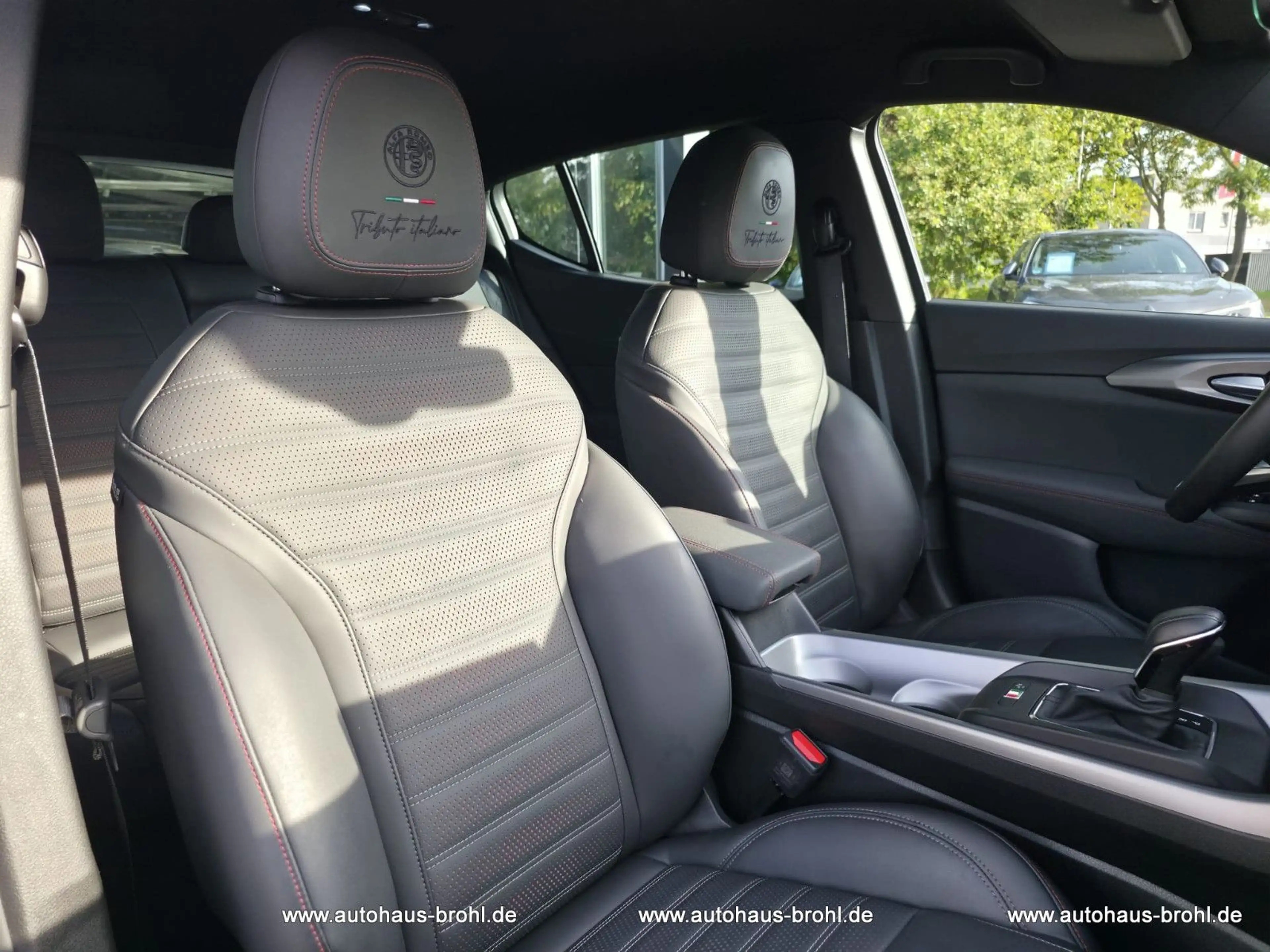 Alfa Romeo Tonale Tributo Italiano — photo 13