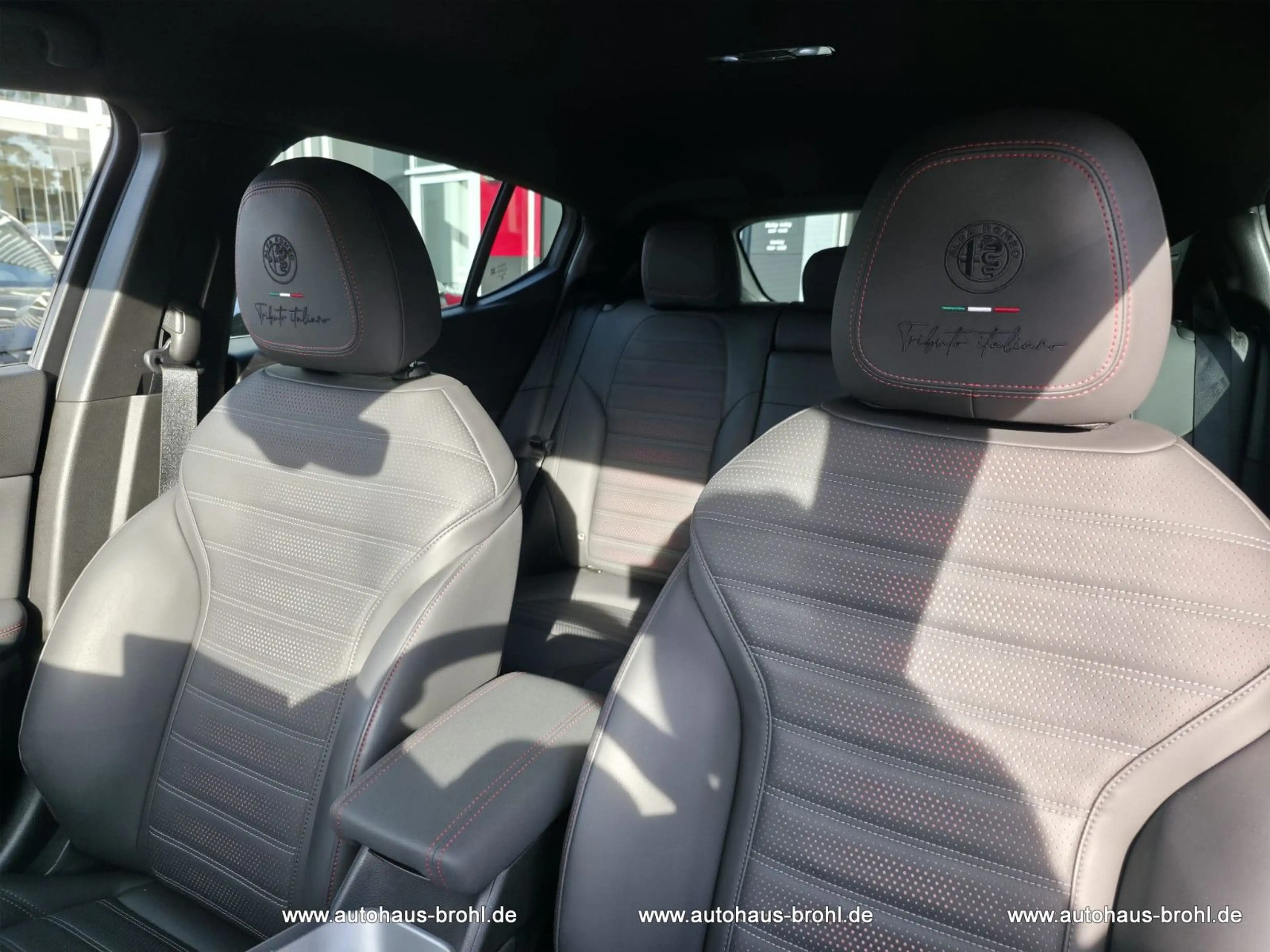Alfa Romeo Tonale Tributo Italiano — photo 14