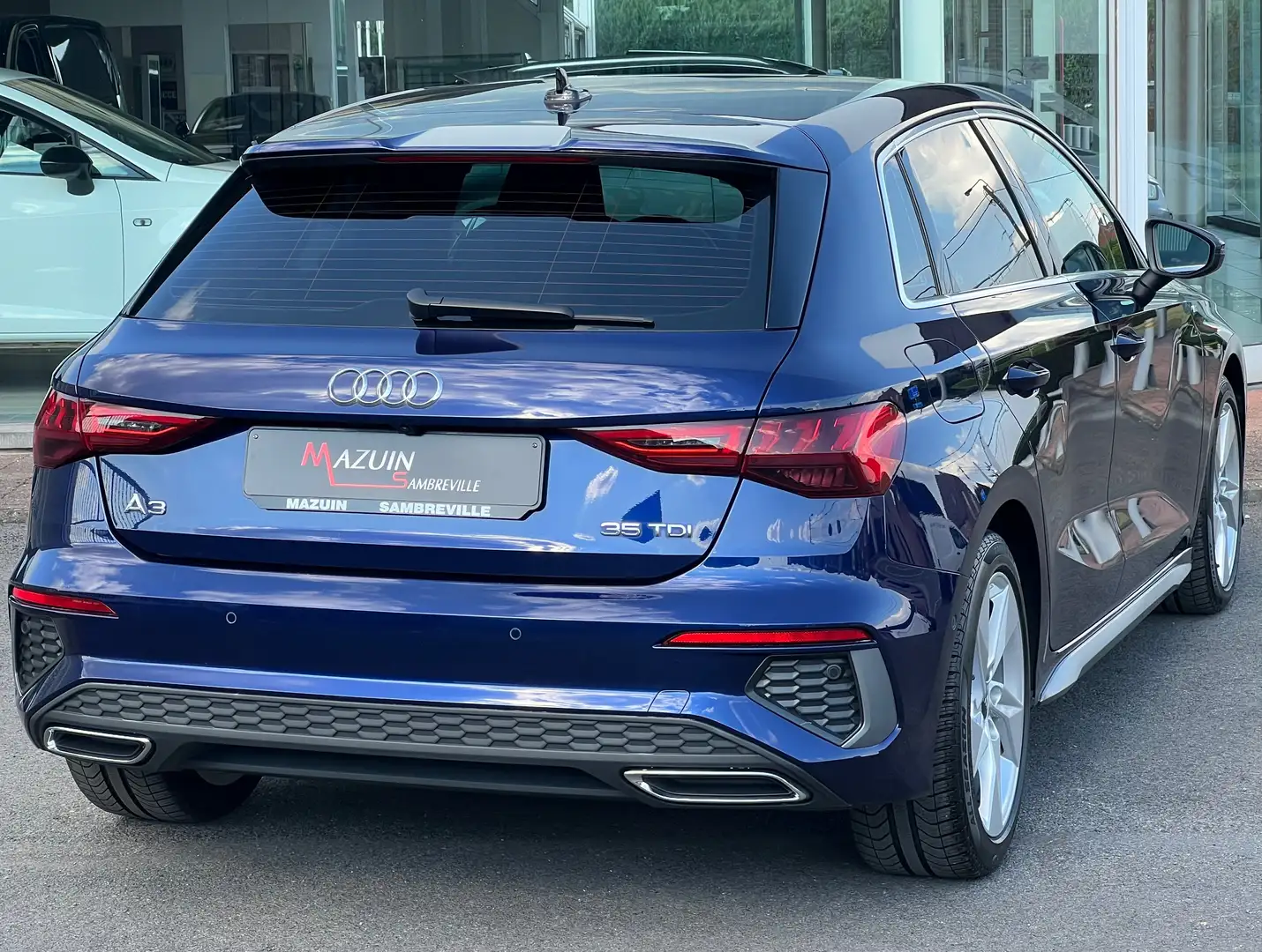 Audi A3 A3 Sportback 35 TDi * S line * S tronic * 1er Prop Bleu - 2