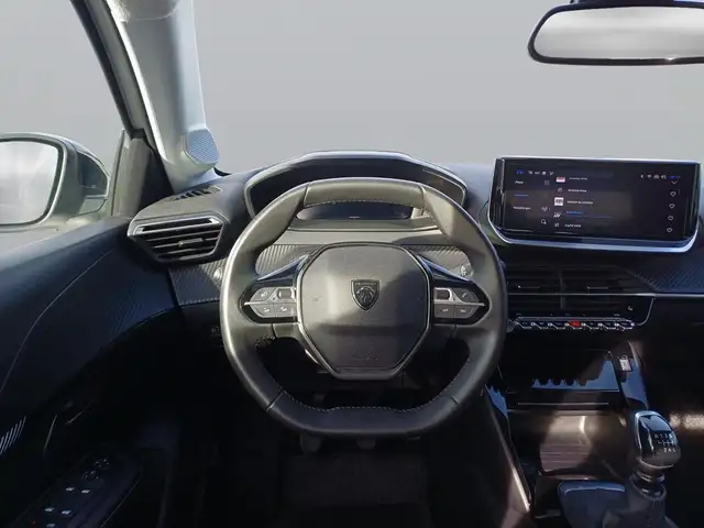 Peugeot 208 view 13