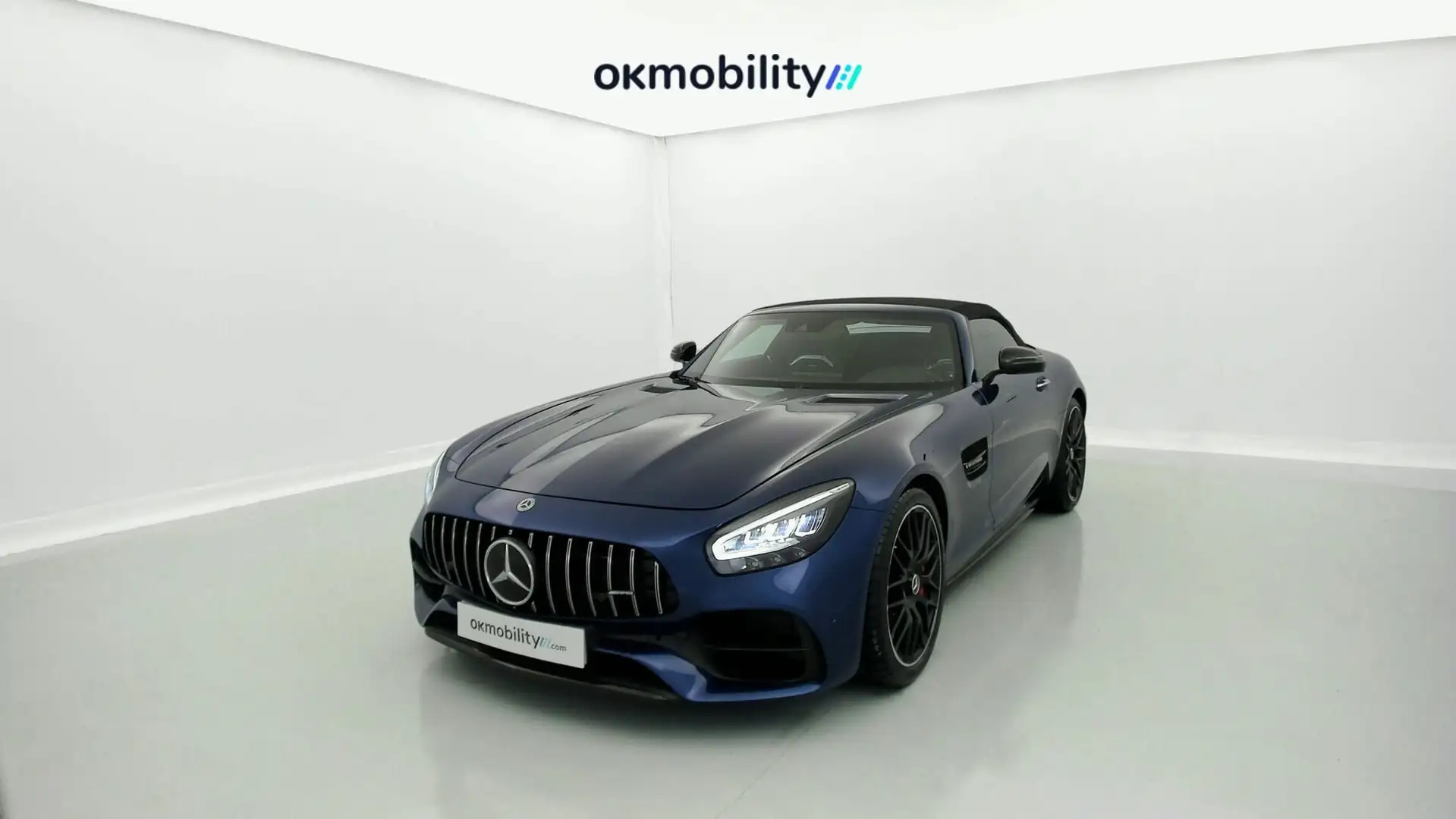 Mercedes-Benz AMG GT Roadster S Bleu - 1