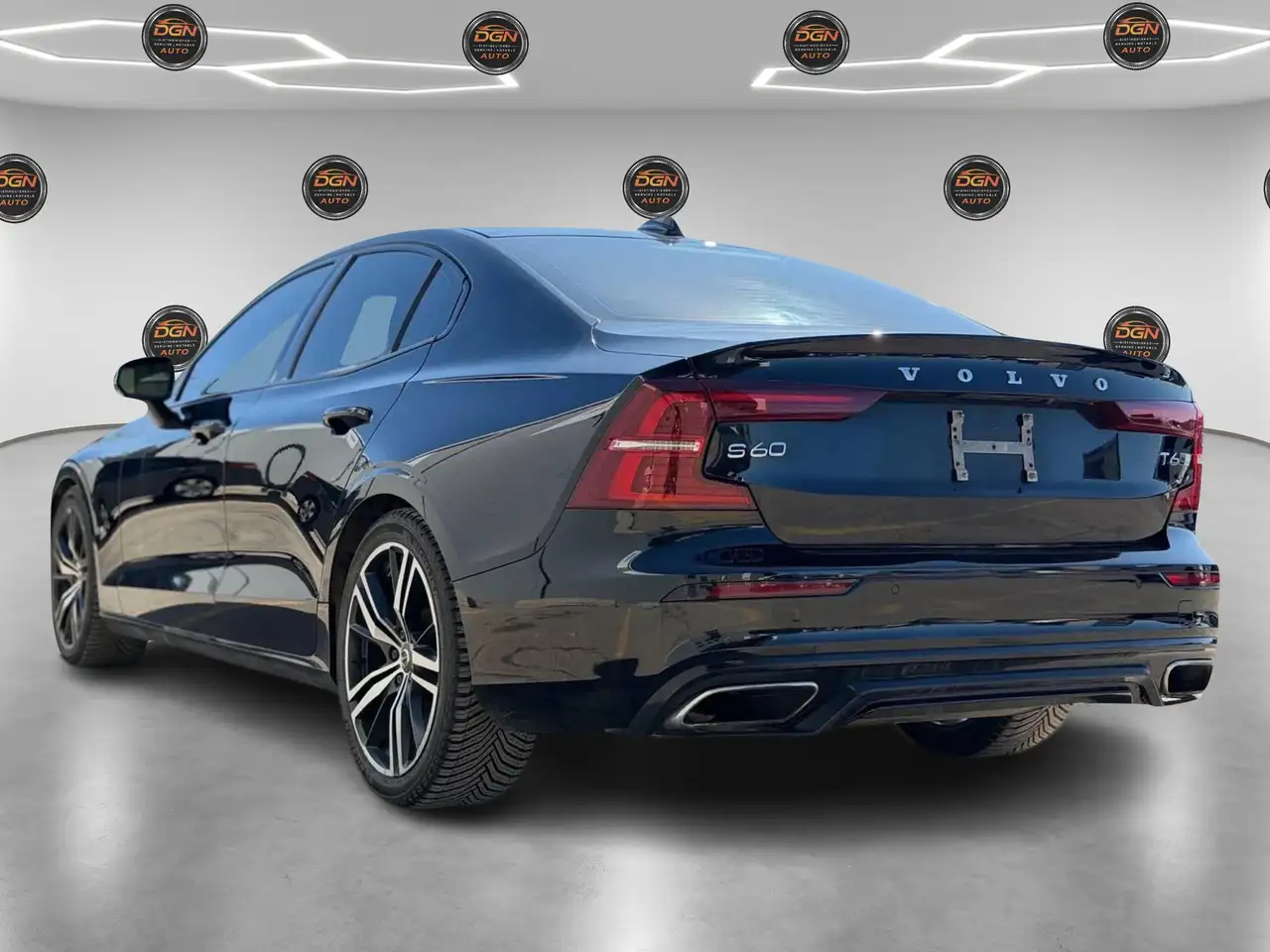 Volvo S60 снимка Volvo S60