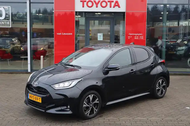 Toyota Yaris 1.5 HYBRID 115 DYNAMIC COMFORT-PACK BLIND-SPOT STO