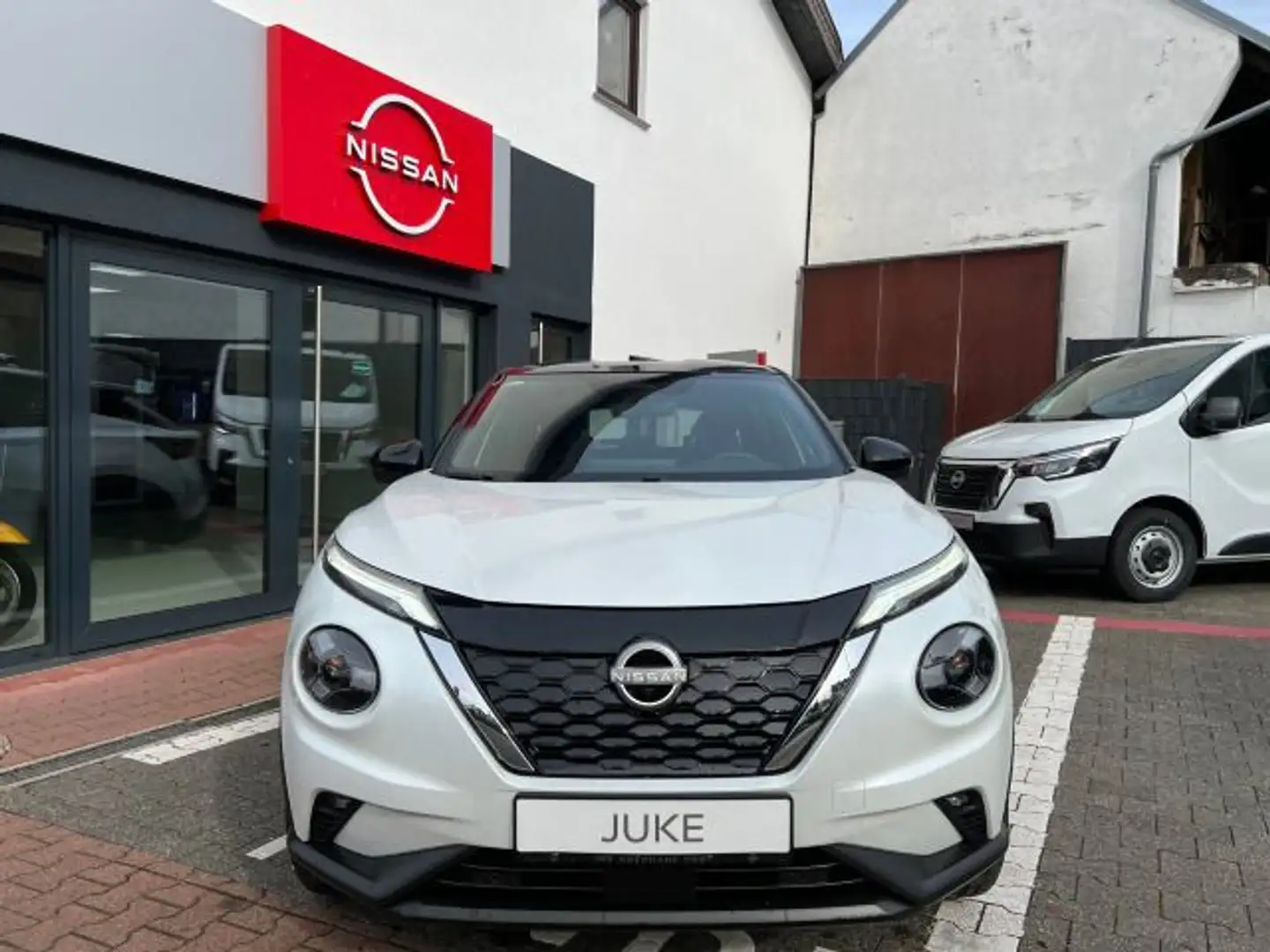 Nissan Juke Hybrid Tekna°BOSE°NAVI°360°KAMERA°SH° Weiß - 2