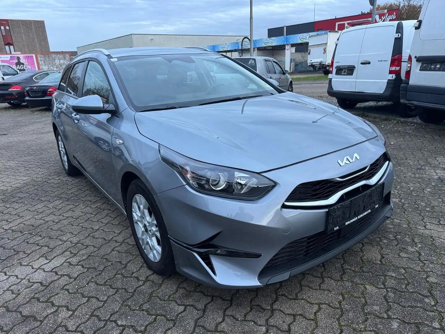 Kia Ceed SW / cee'd SW Silber - 1