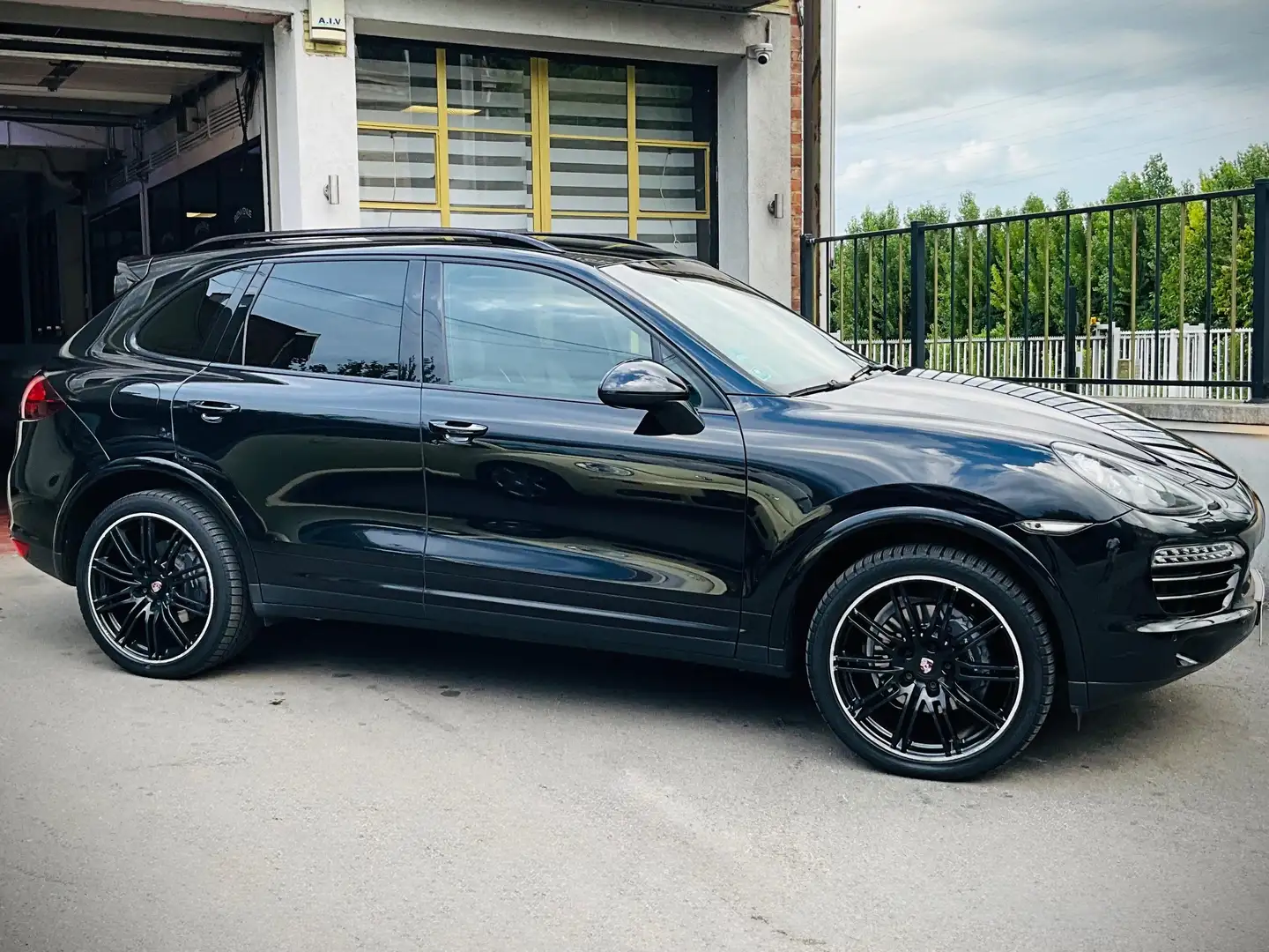 Porsche Cayenne 3.0 D V6 Tiptronic S !!! OFFRE DU MOMENT !!! Noir - 2