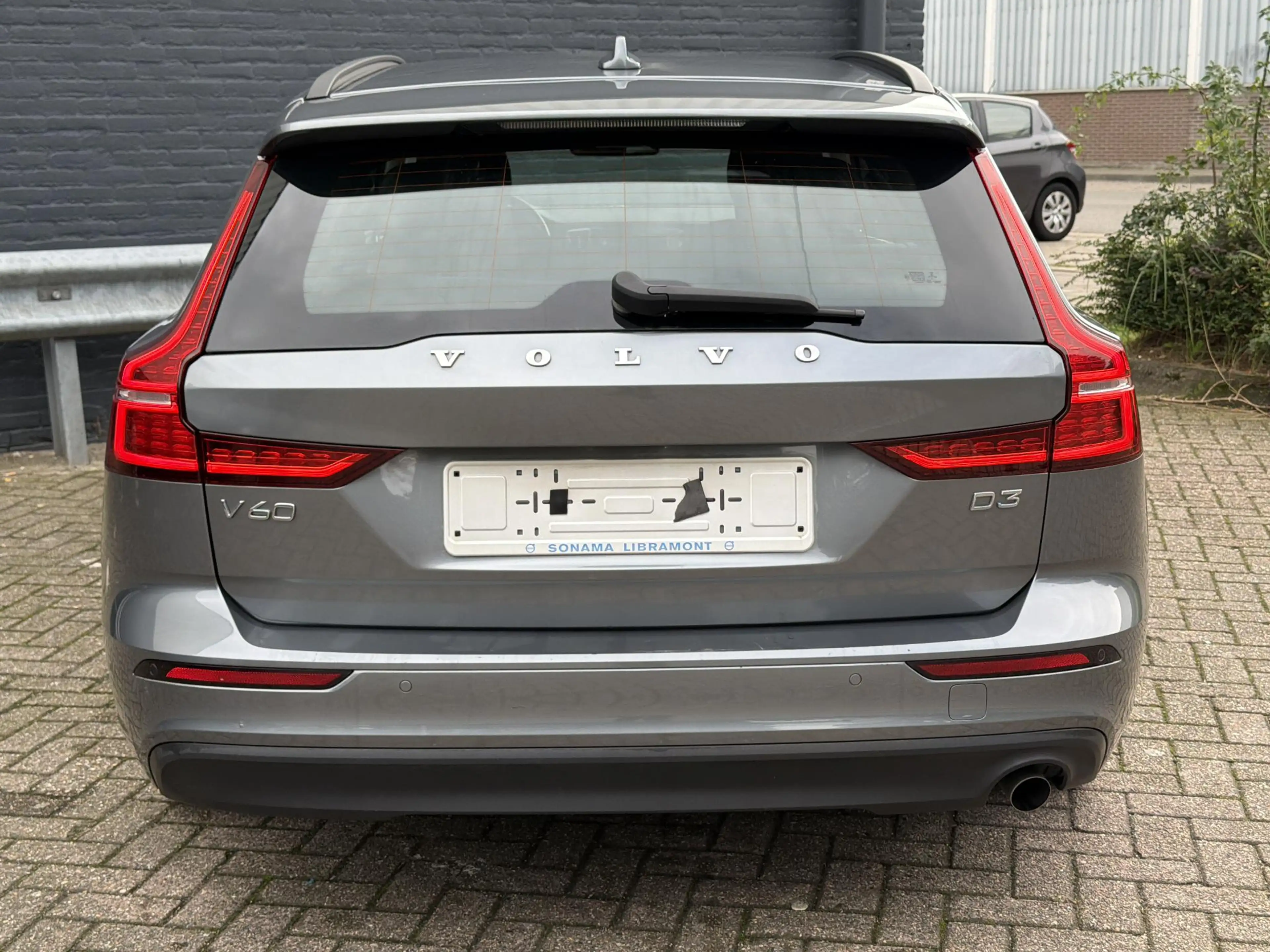 Volvo V60 2.0 D3 Momentum | € 9.900,- NETTO! | Cruise | Clim — photo 6
