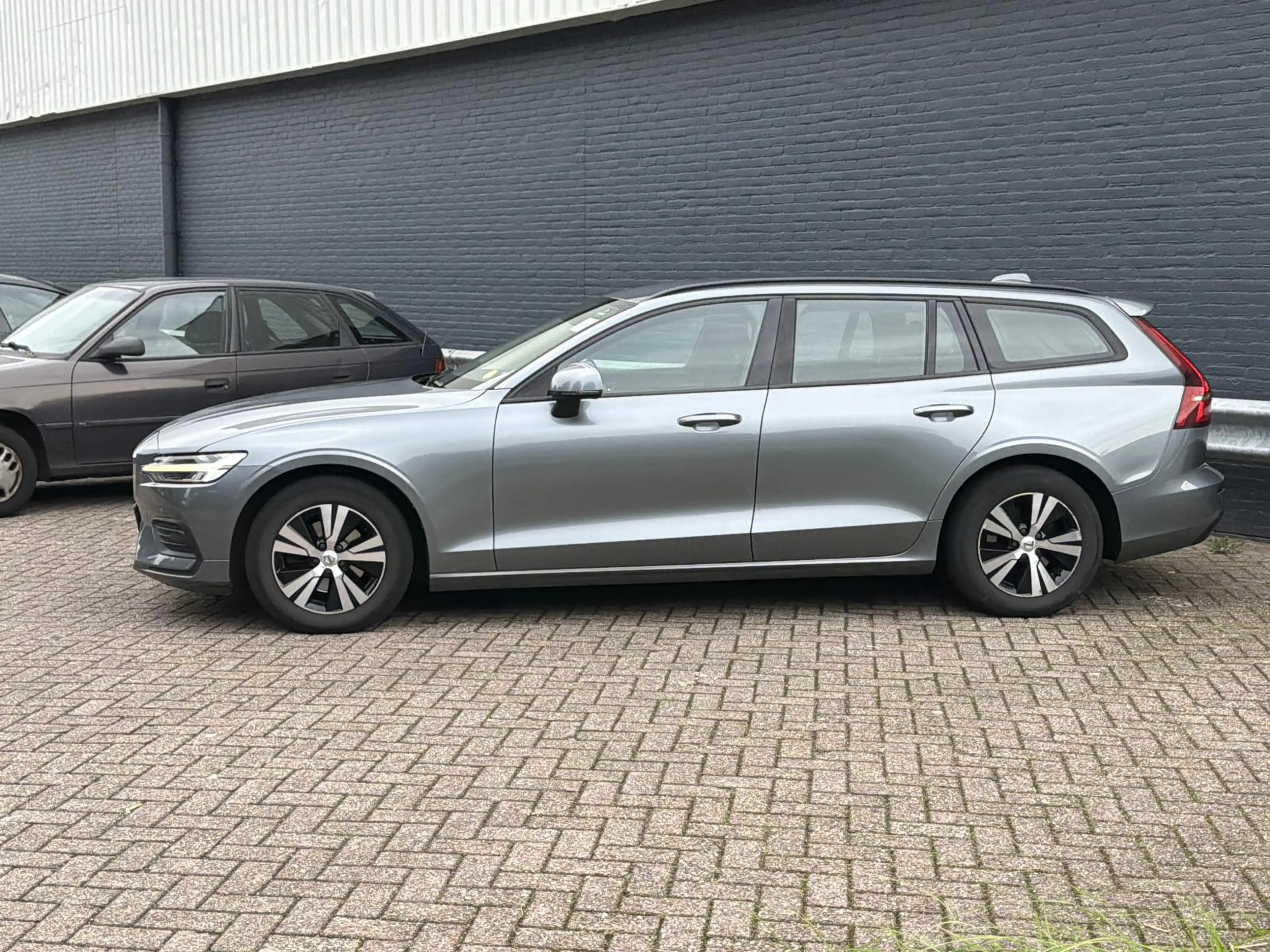 Volvo V60 2.0 D3 Momentum | € 9.900,- NETTO! | Cruise | Clim — photo 8