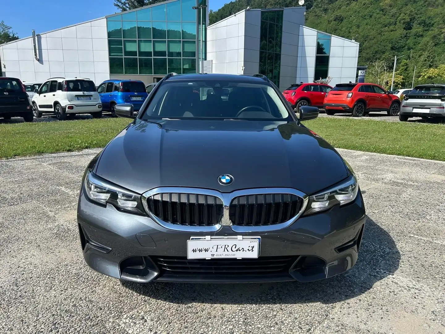 BMW 318 318d Touring Luxury Grigio - 2