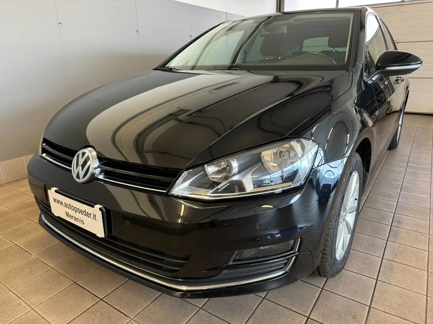 Volkswagen Golf 2.0 TDI 5p. Executive BlueMotion Technology Noir - 1