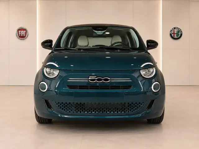 Fiat 500 view 3