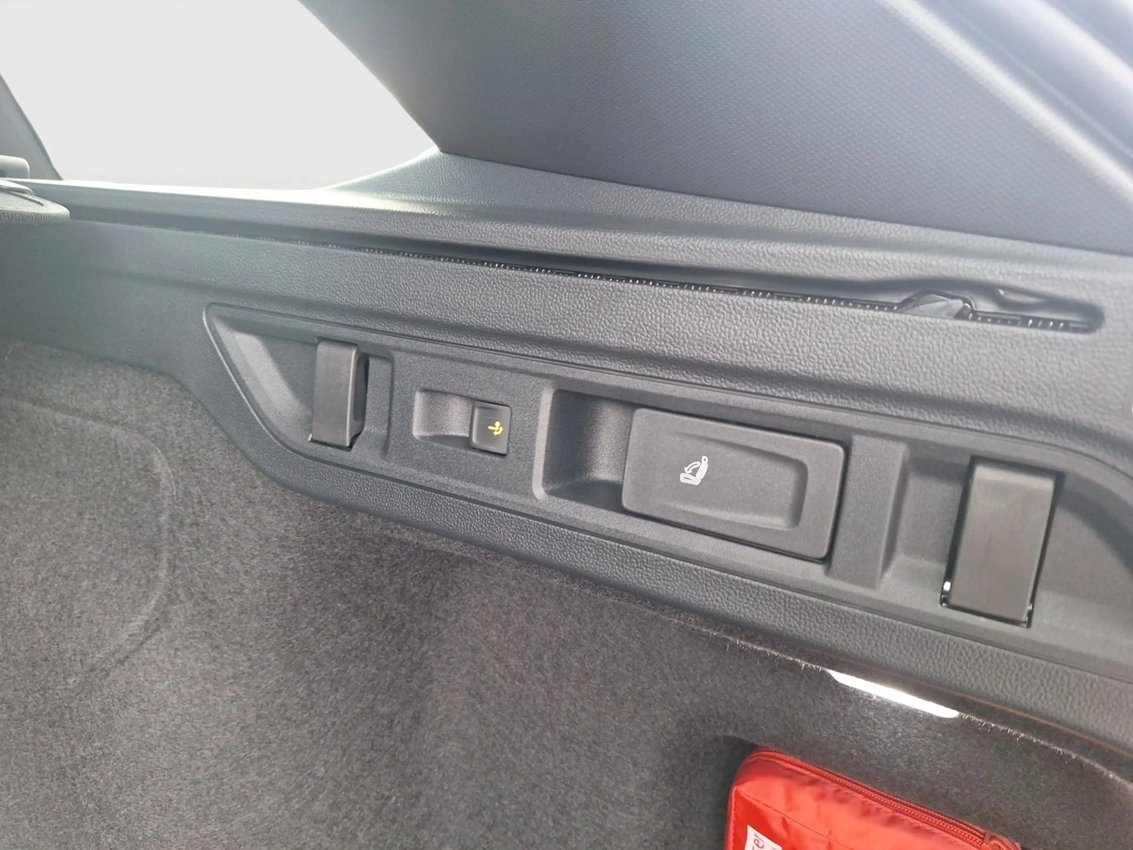 Skoda Superb 4x4 Sportline TDI DSG — photo 15