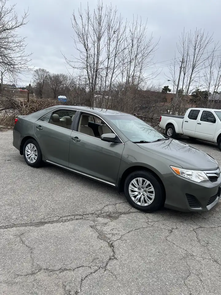 Toyota Camry снимка Toyota Camry