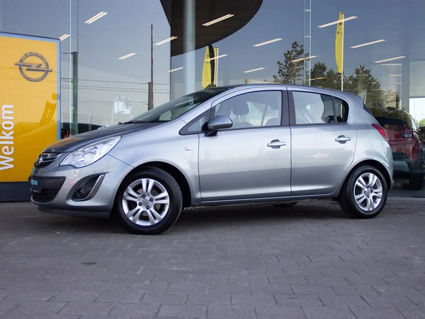 Opel Corsa ENJOY 1.4 AUTOMAAT |AIRCO|SENSOREN| Gris - 2
