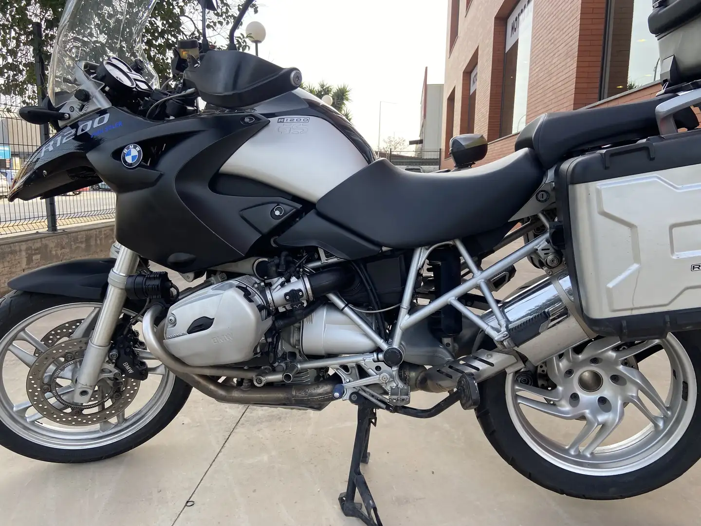 BMW R 1200 GS Plateado - 2