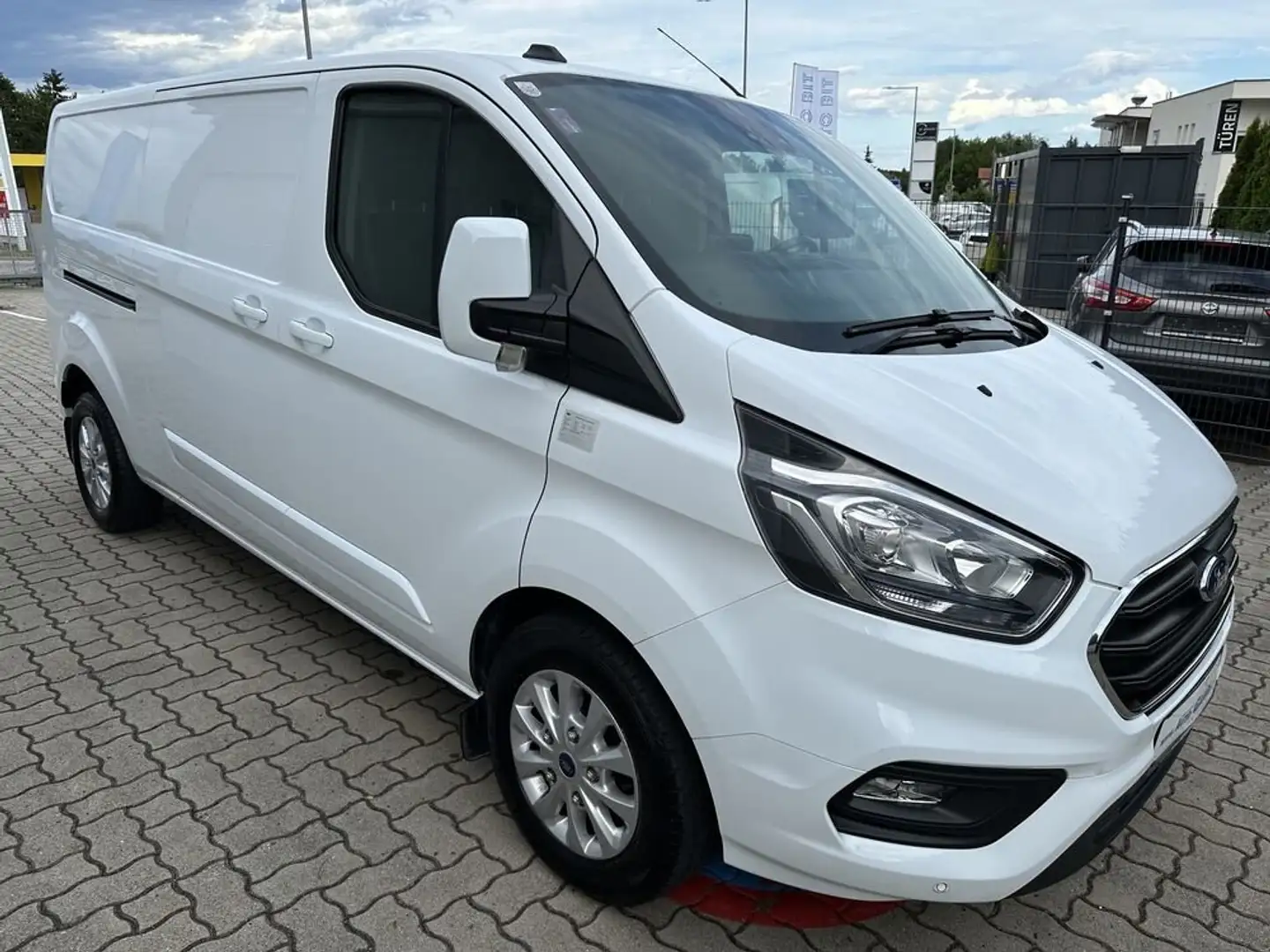 Ford Transit Custom Kasten L2H1 Limited 96kw AHV Alufelgen NL1235kg Weiß - 1