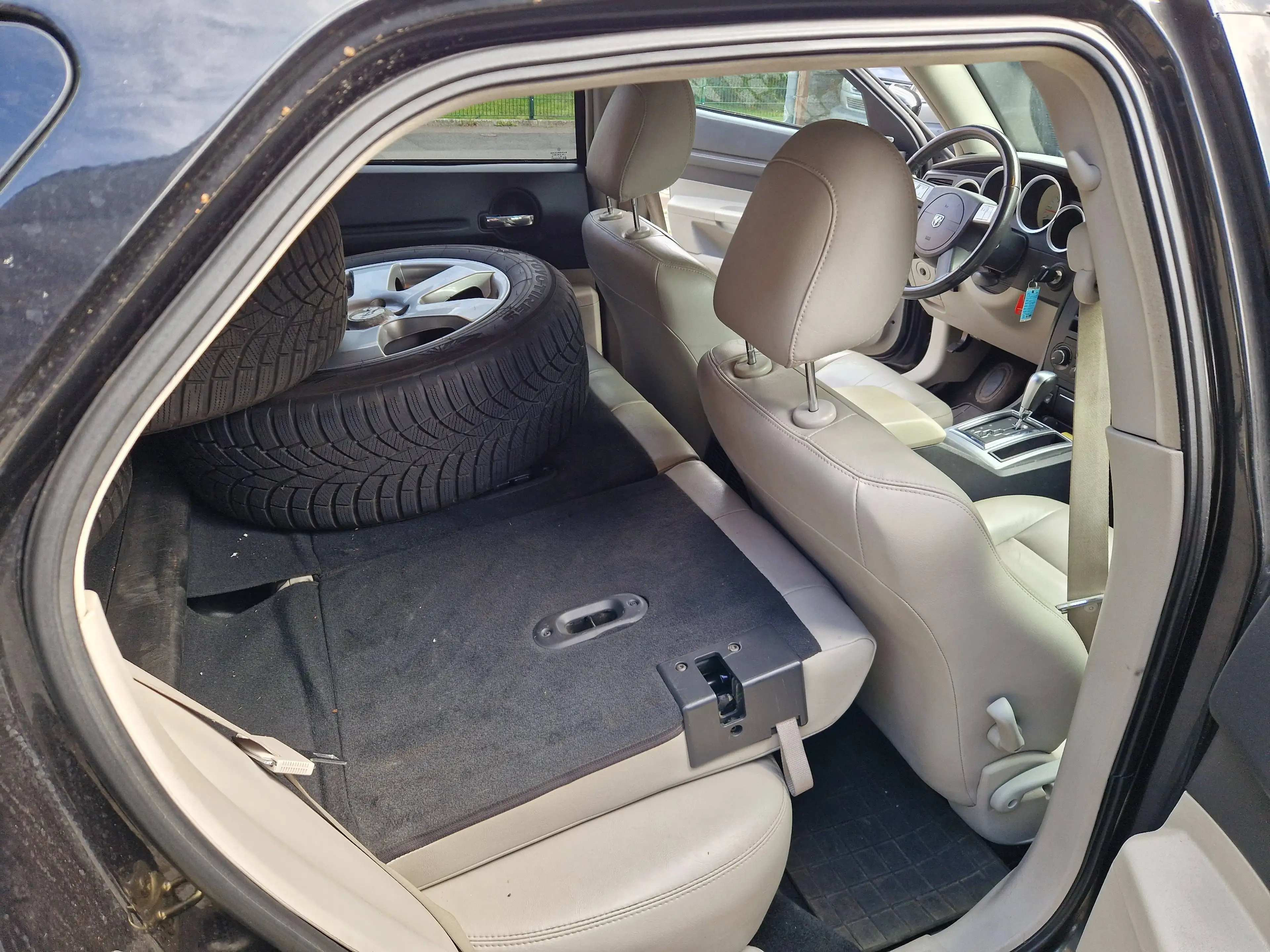 Dodge Magnum — photo 8