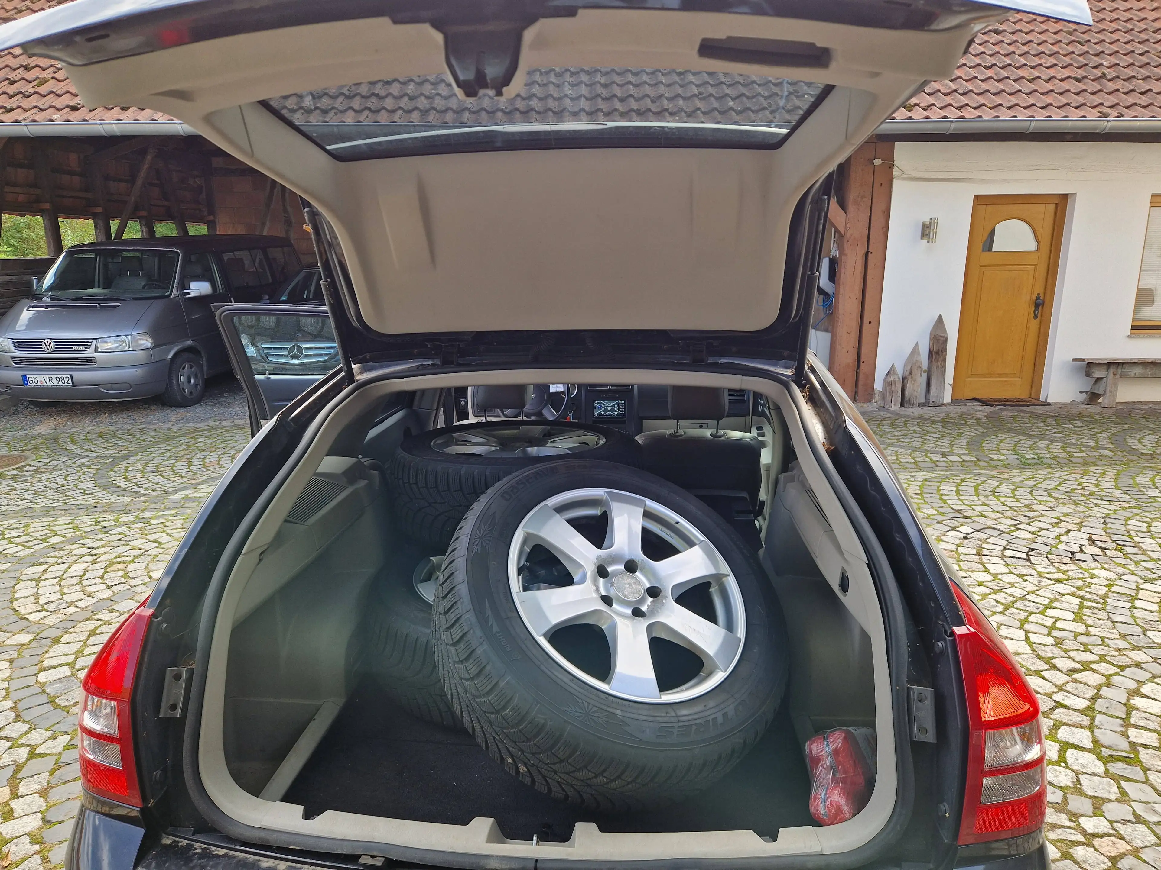 Dodge Magnum — photo 9