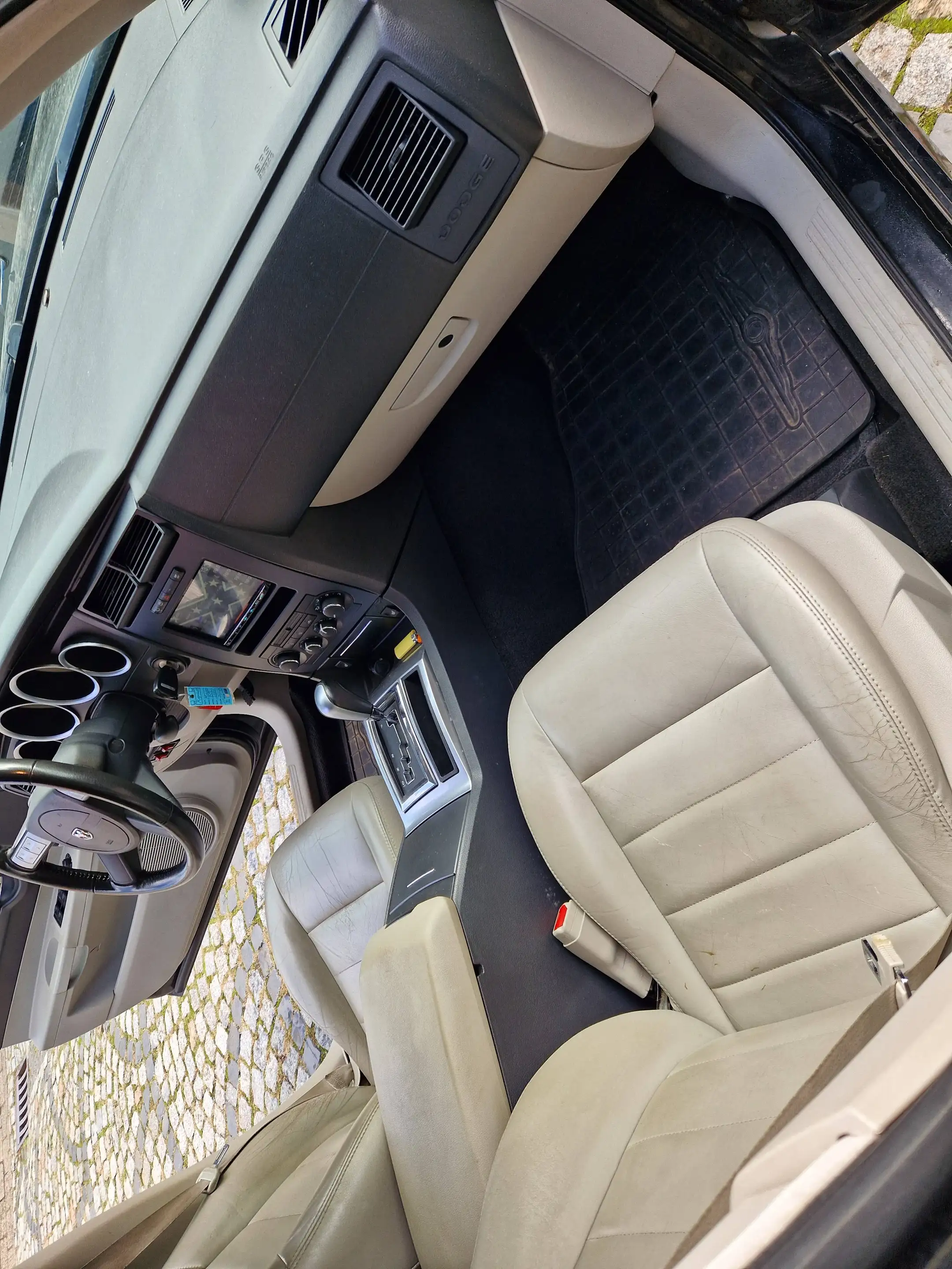 Dodge Magnum — photo 7