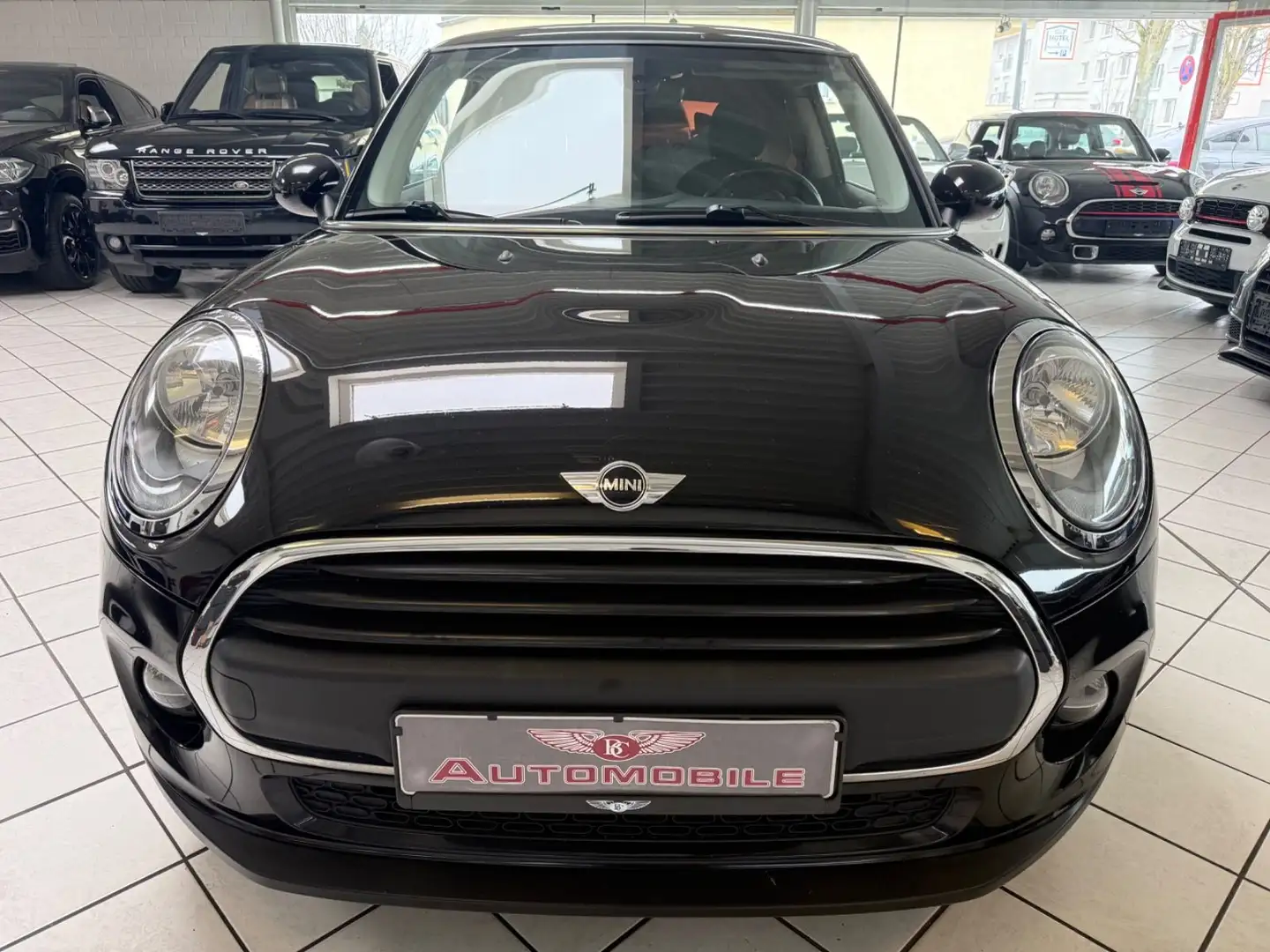 MINI One Mini 3-trg. One D PDC SHZ Schwarz - 2