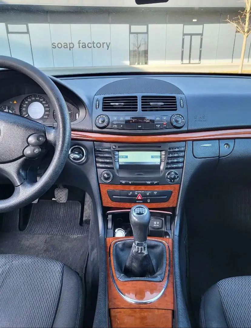 Mercedes-Benz E 200 Avantgarde CDI Aut. - 2