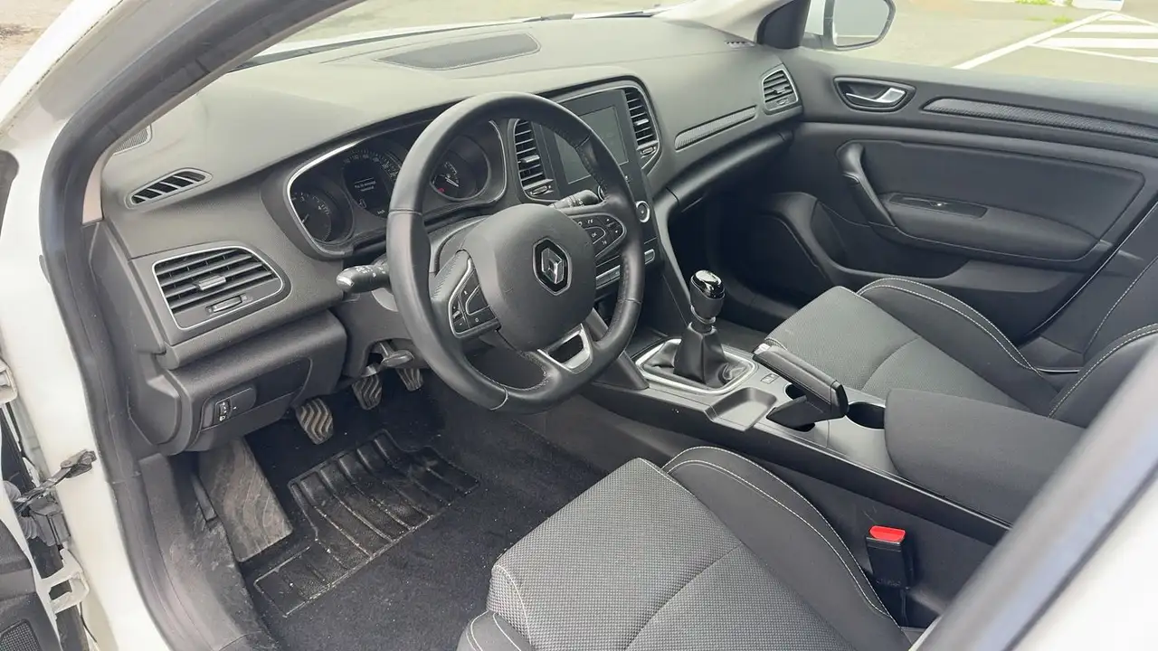 Renault Megane Berline — photo 8