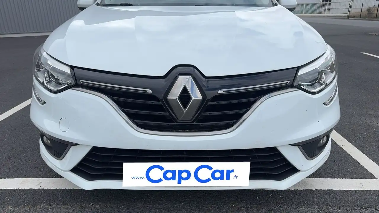 Renault Megane Berline — photo 20