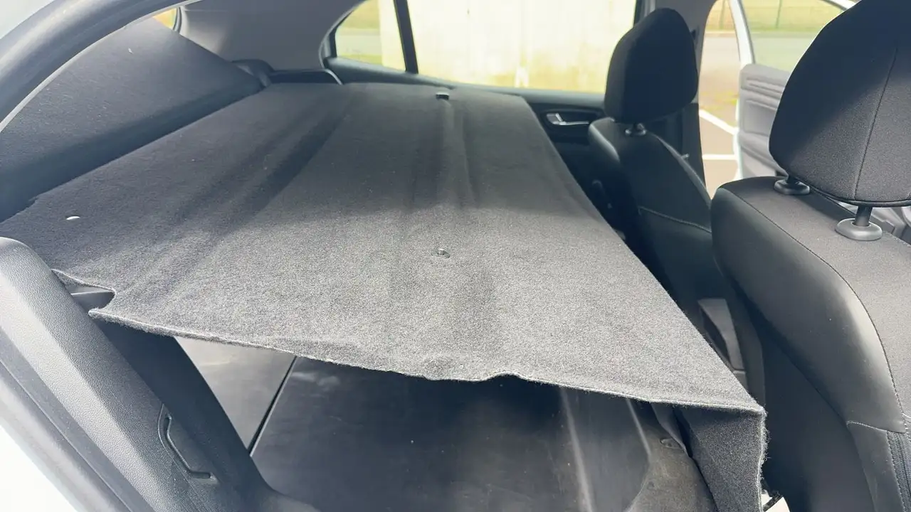 Renault Megane Berline — photo 25